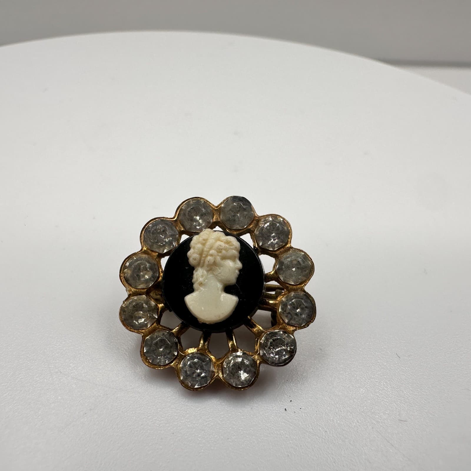 Vintage 90s Cameo Brooch Pin Clear Rhinestone Gold Tone Women's Classic Jewelry - Image 1