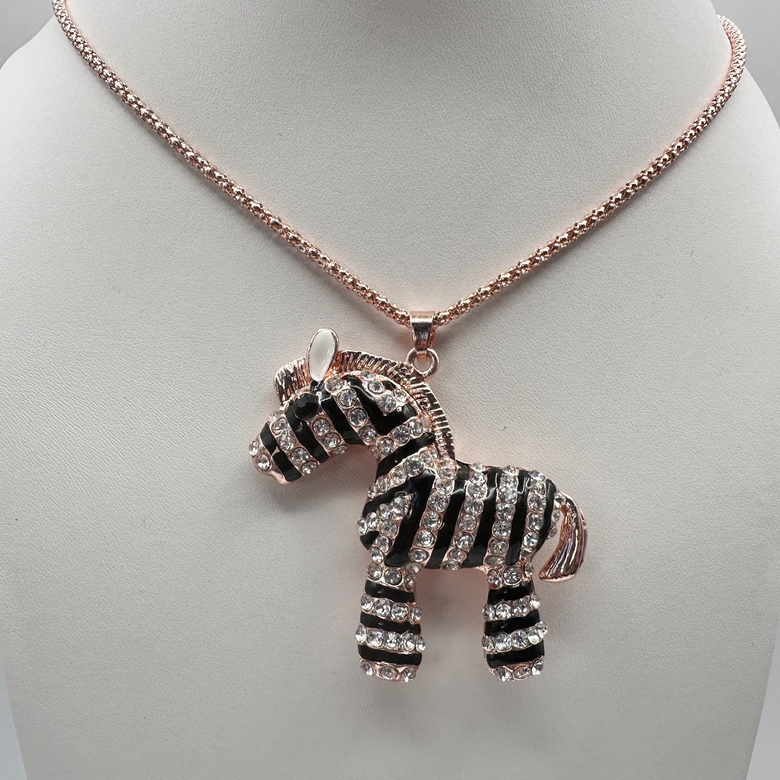 Vintage 90s Betsey Johnson Zebra Pendant Necklace Rose Gold Tone Fashion Jewelry - Thumbnail 9