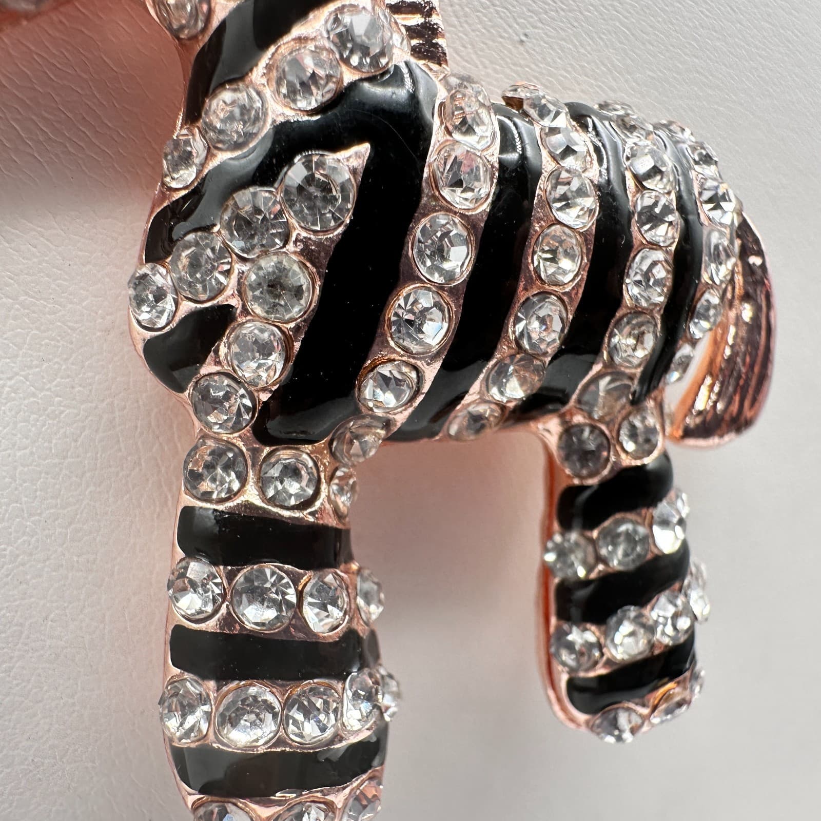 Vintage 90s Betsey Johnson Zebra Pendant Necklace Rose Gold Tone Fashion Jewelry - Thumbnail 6