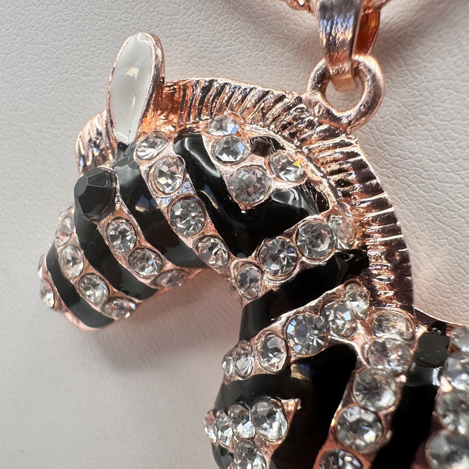 Vintage 90s Betsey Johnson Zebra Pendant Necklace Rose Gold Tone Fashion Jewelry - Thumbnail 8