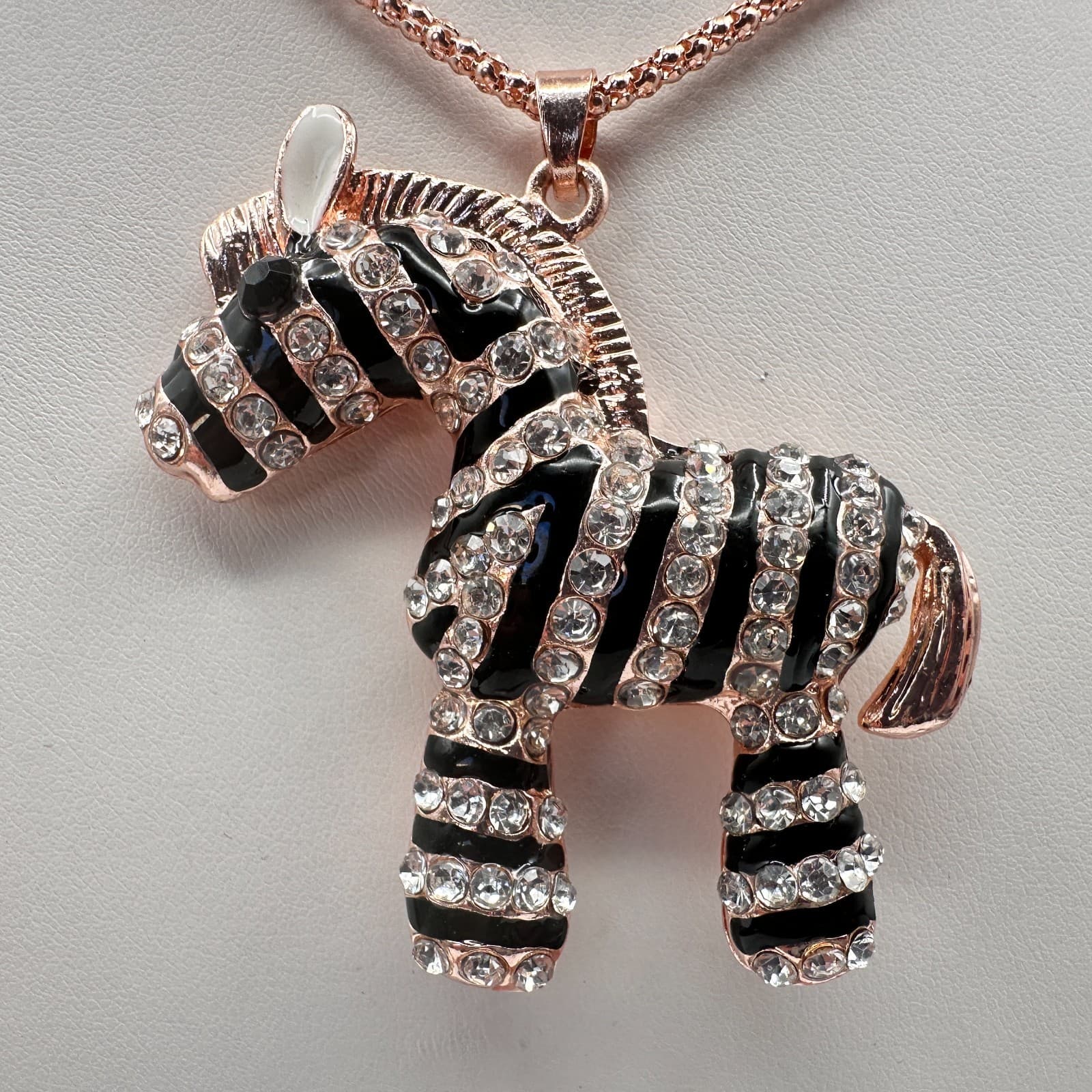 Vintage 90s Betsey Johnson Zebra Pendant Necklace Rose Gold Tone Fashion Jewelry - Thumbnail 4