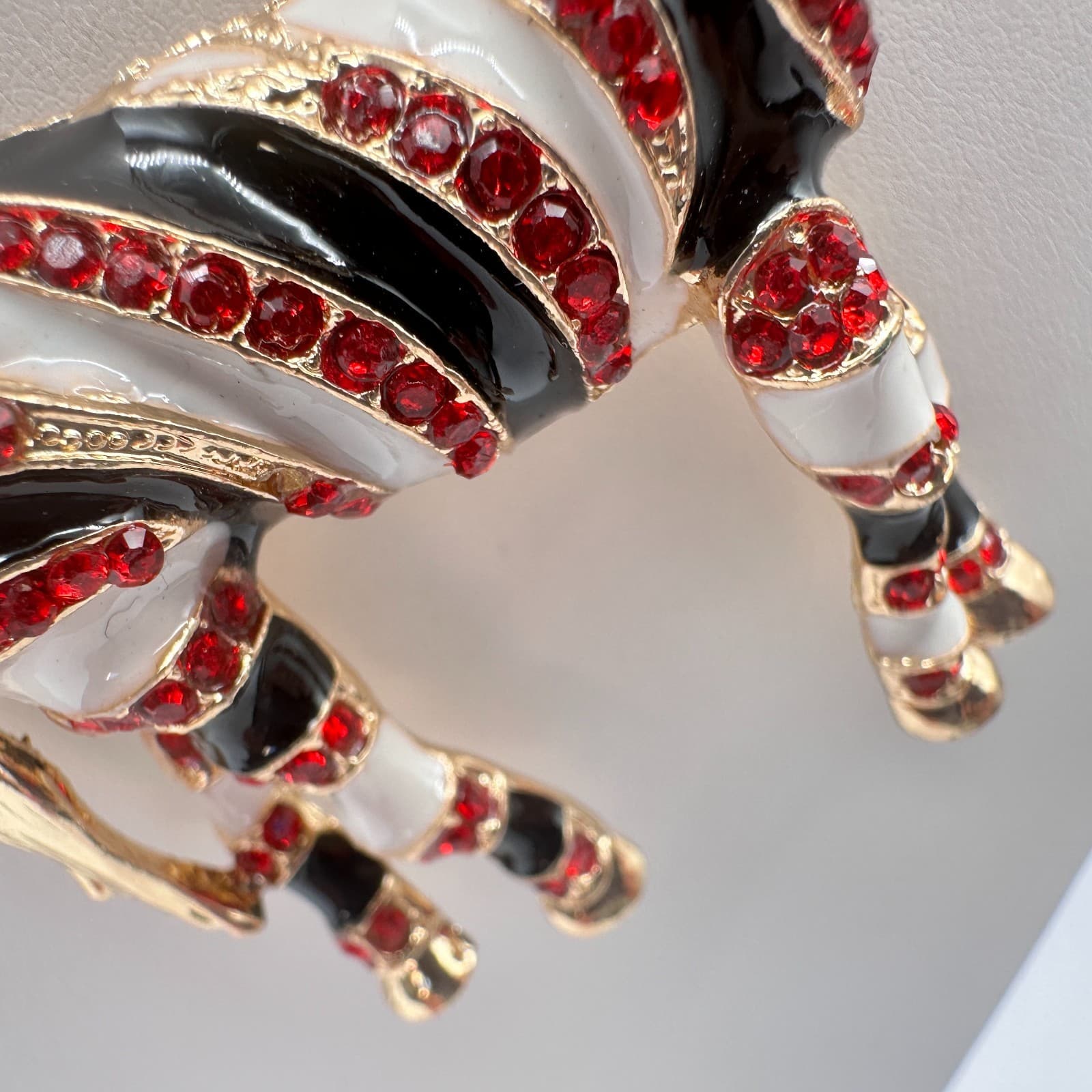 Vintage 90s Betsey Johnson Zebra Pendant Necklace Red Rhinestone Fashion Jewelry - Thumbnail 8