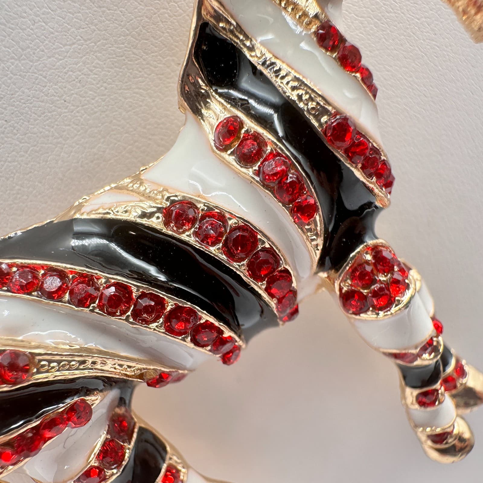 Vintage 90s Betsey Johnson Zebra Pendant Necklace Red Rhinestone Fashion Jewelry - Thumbnail 7