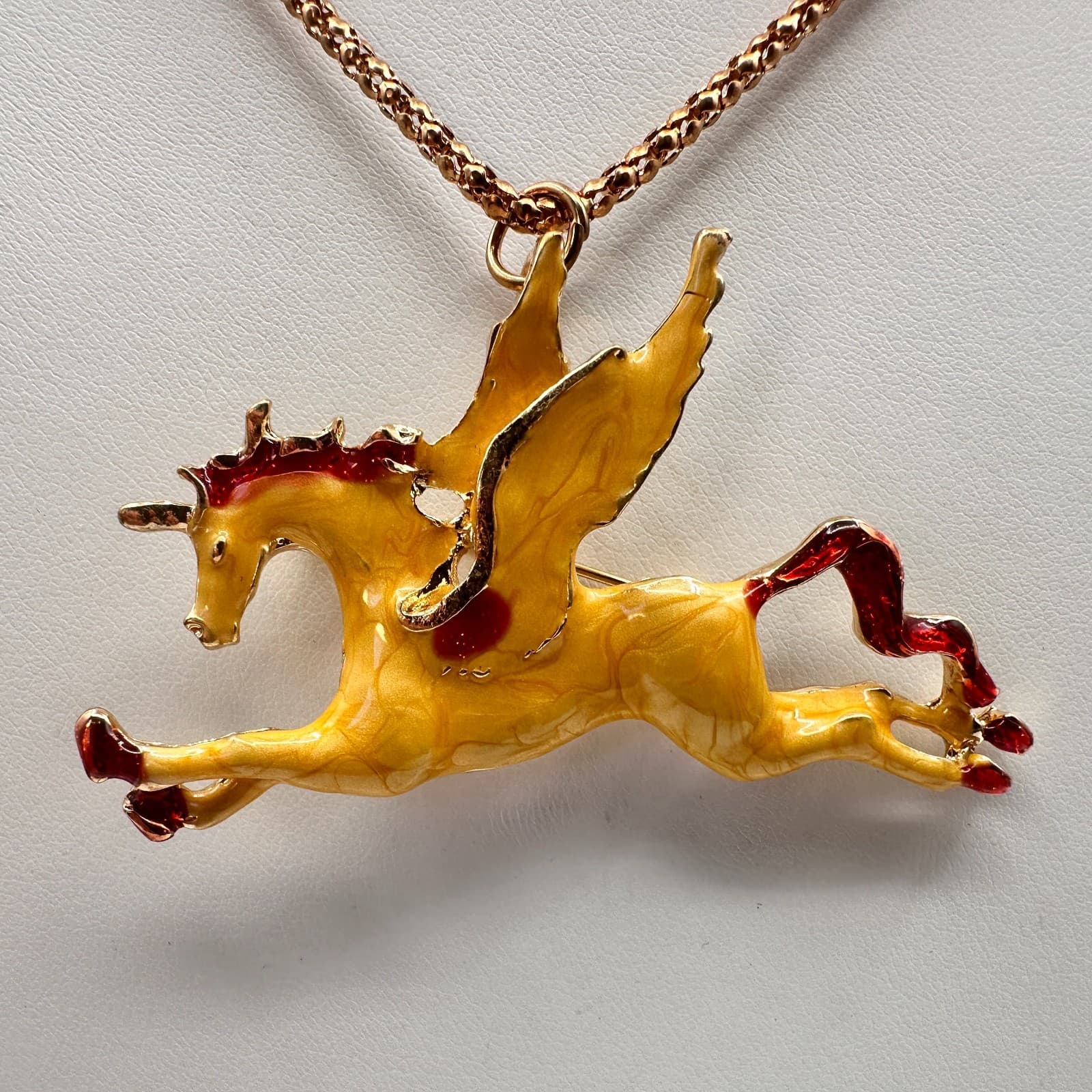 Vintage 80s Unicorn Pegasus Brooch-Pendant Necklace Yellow Red Enamel Jewelry - Thumbnail 2