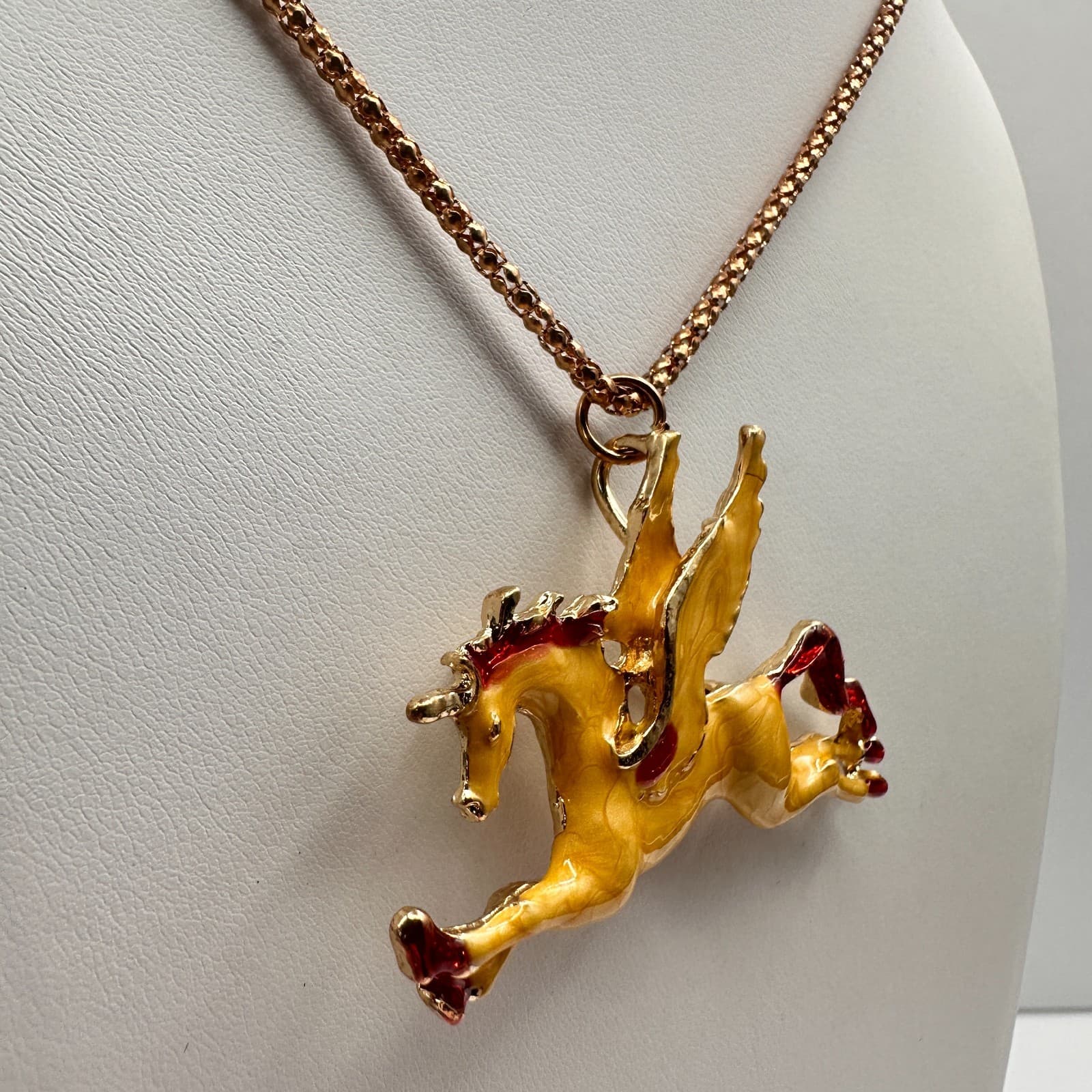 Vintage 80s Unicorn Pegasus Brooch-Pendant Necklace Yellow Red Enamel Jewelry - Thumbnail 7