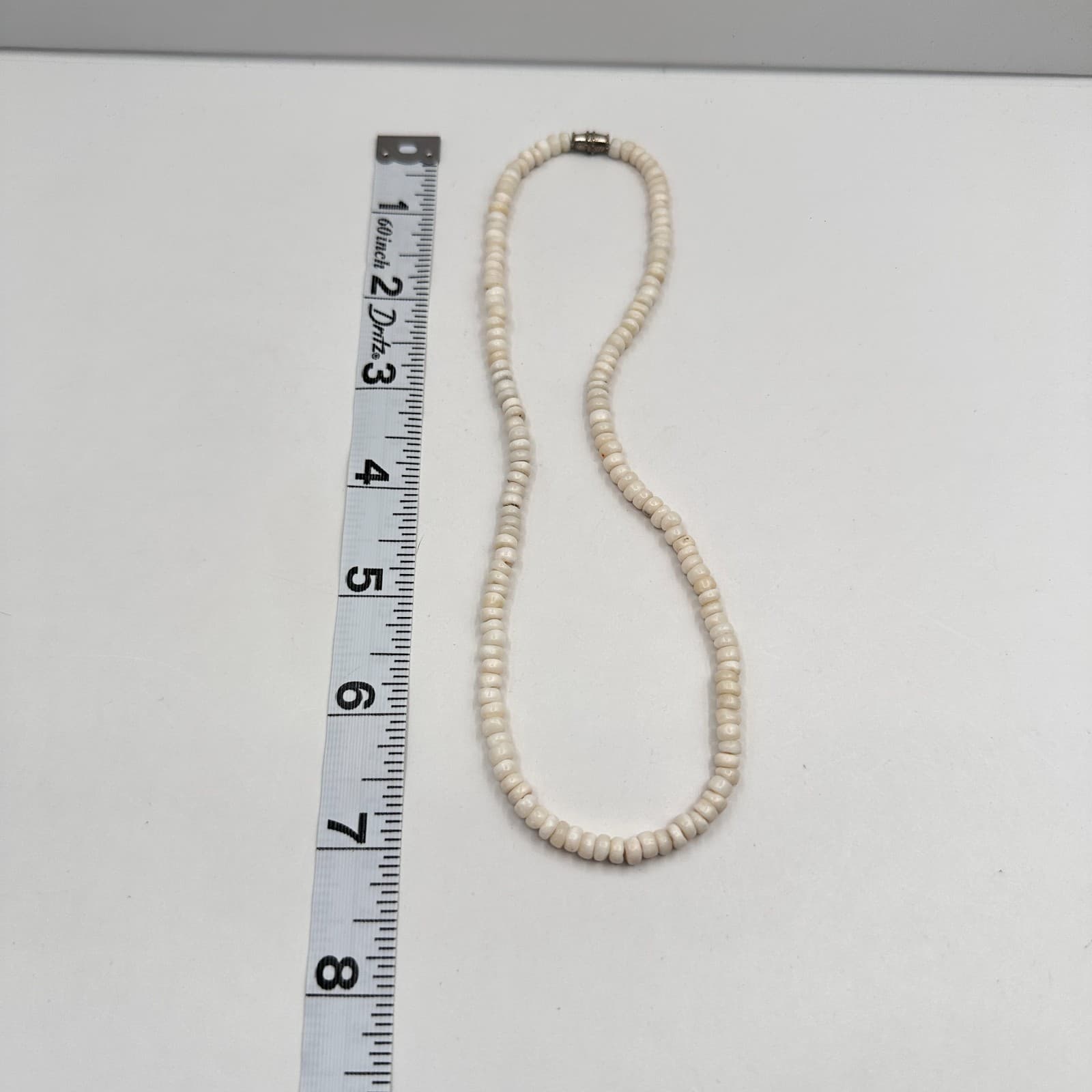 Vintage 90s White Heishe Beaded Necklace Silver Tone Women's Classic Jewelry - Thumbnail 8