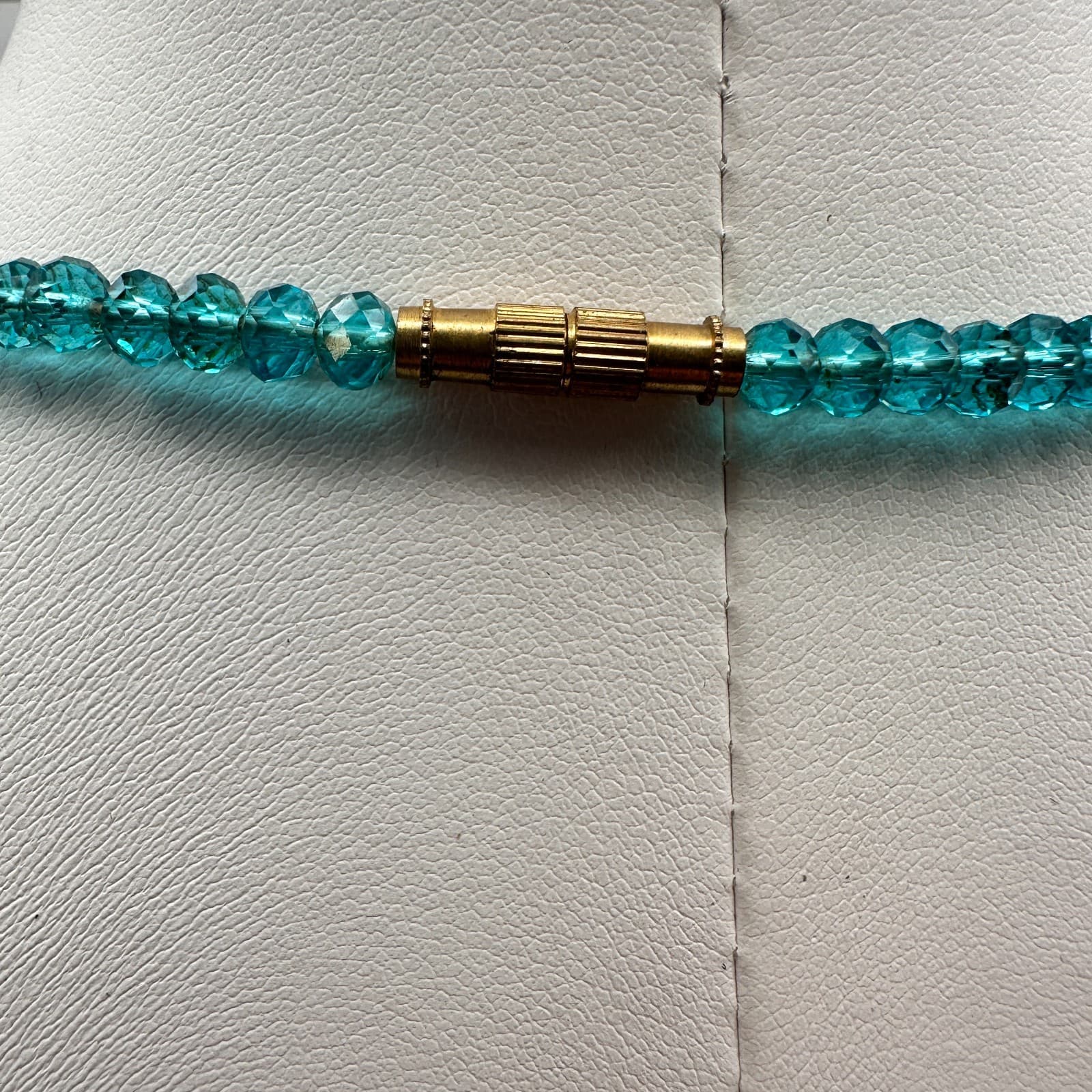 Vintage 90s Teal Blue Glass Bead Necklace Gold Tone Barrel Clasp Fashion Jewelry - Thumbnail 7