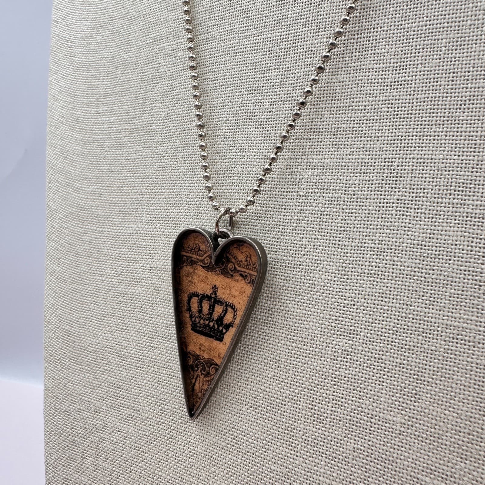 Vintage Y2K Silver Tone Ball Chain Heart Crown Pendant Neccklace Women's Jewelry - Thumbnail 5