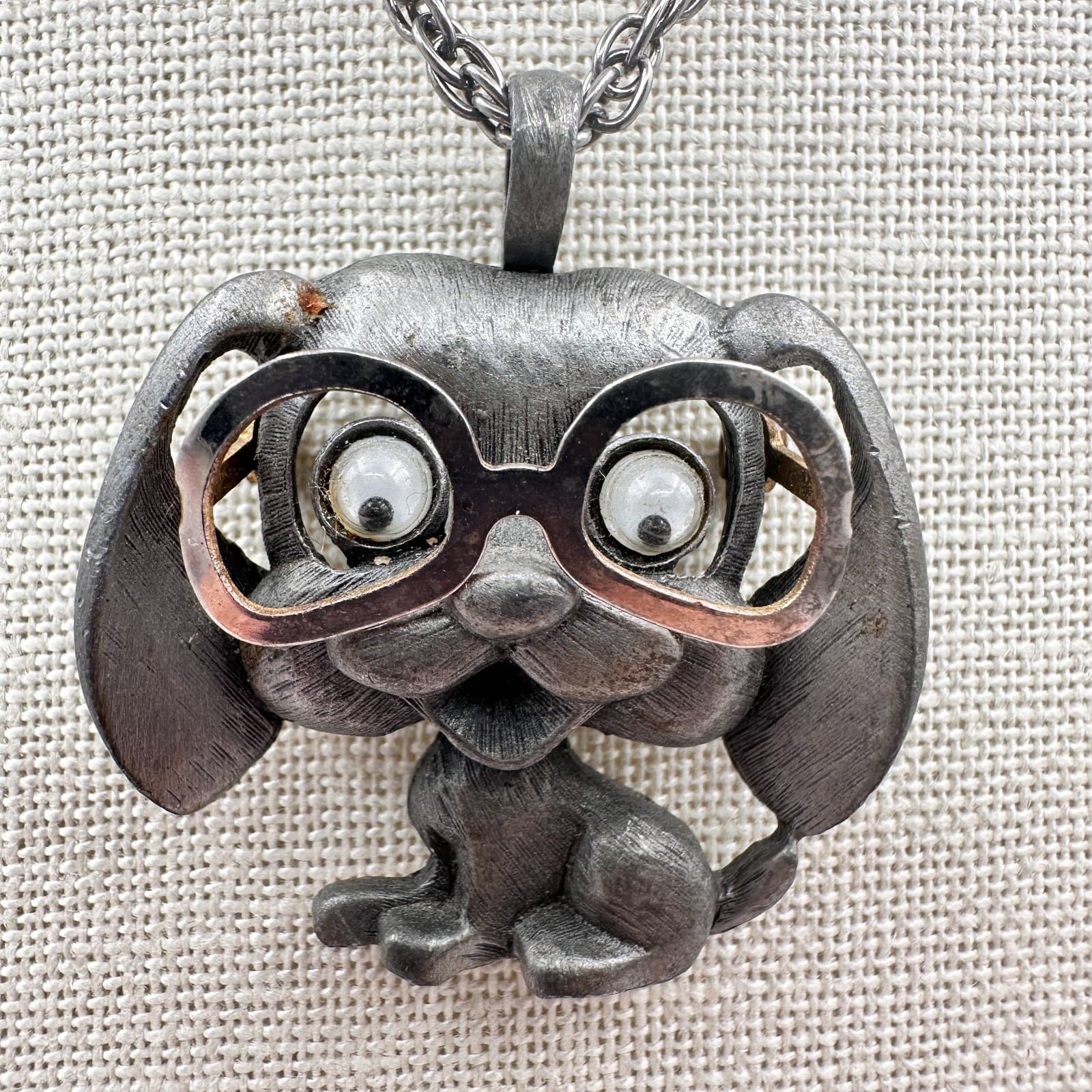 Vintage 80s Moveable Googly Eyes Dog Silver Tone Pendant Necklace Jewelry - Thumbnail 4