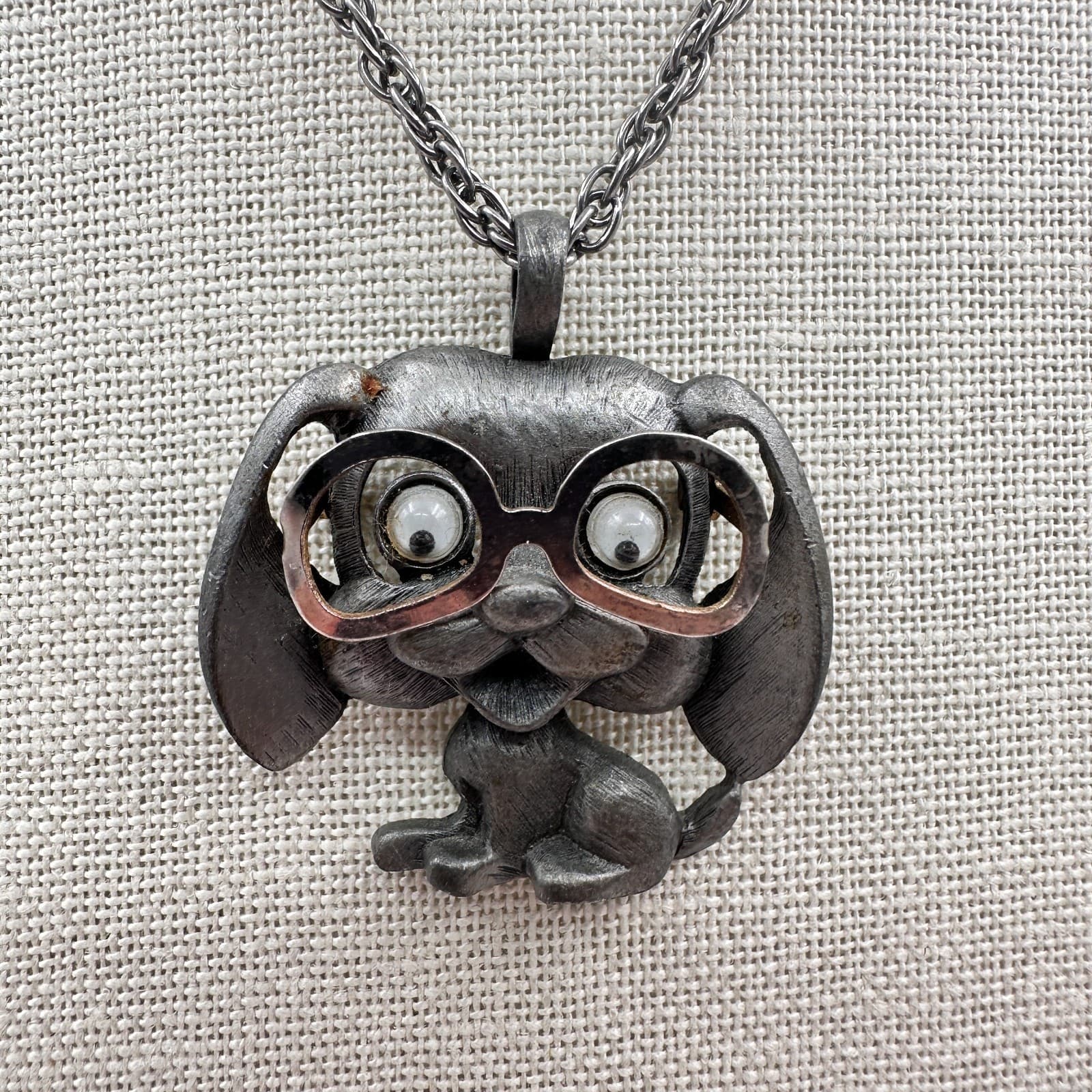 Vintage 80s Moveable Googly Eyes Dog Silver Tone Pendant Necklace Jewelry - Image 1
