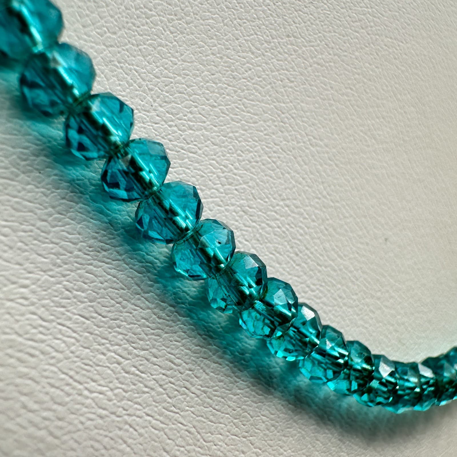 Vintage 90s Teal Blue Glass Bead Necklace Gold Tone Barrel Clasp Fashion Jewelry - Thumbnail 5