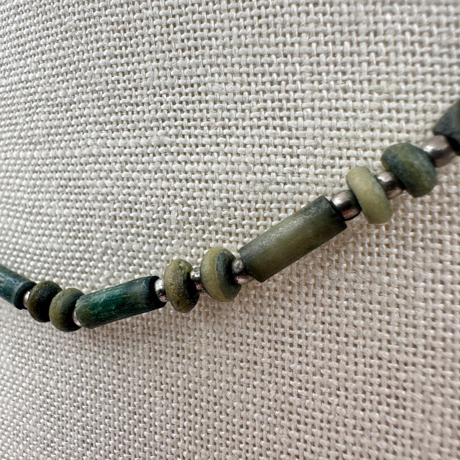 Vintage 90s Green Tube & Flat Disc Stone Beaded Necklace Silver Tone Jewelry - Thumbnail 7