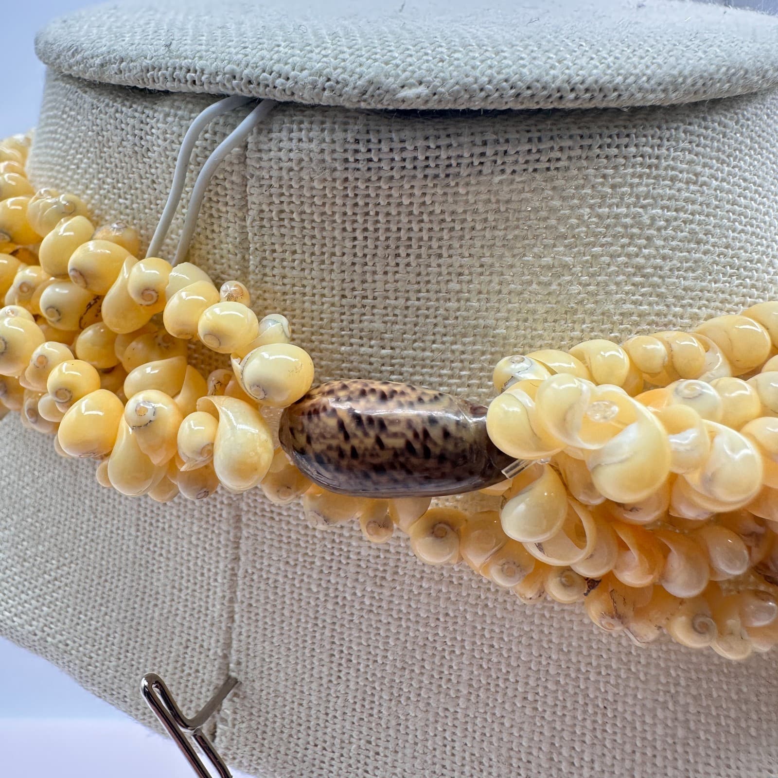 Vintage 90s Multi Strand Tiny Shell Necklace Boho Women's Classic Jewelry - Thumbnail 10