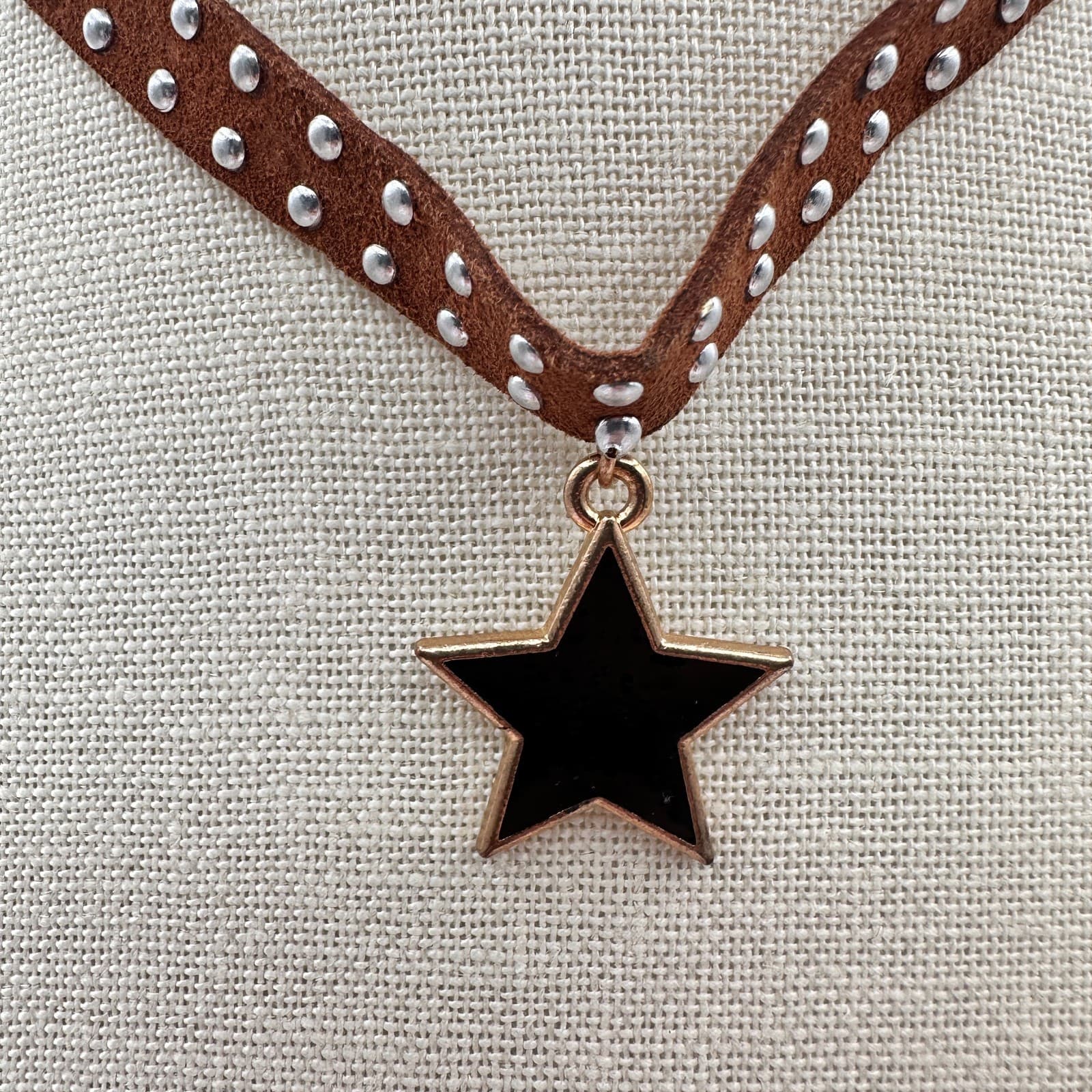 Vintage 90s Brown Studded Black Enamel Star Pendant Necklace Silver Tone Jewelry - Thumbnail 2
