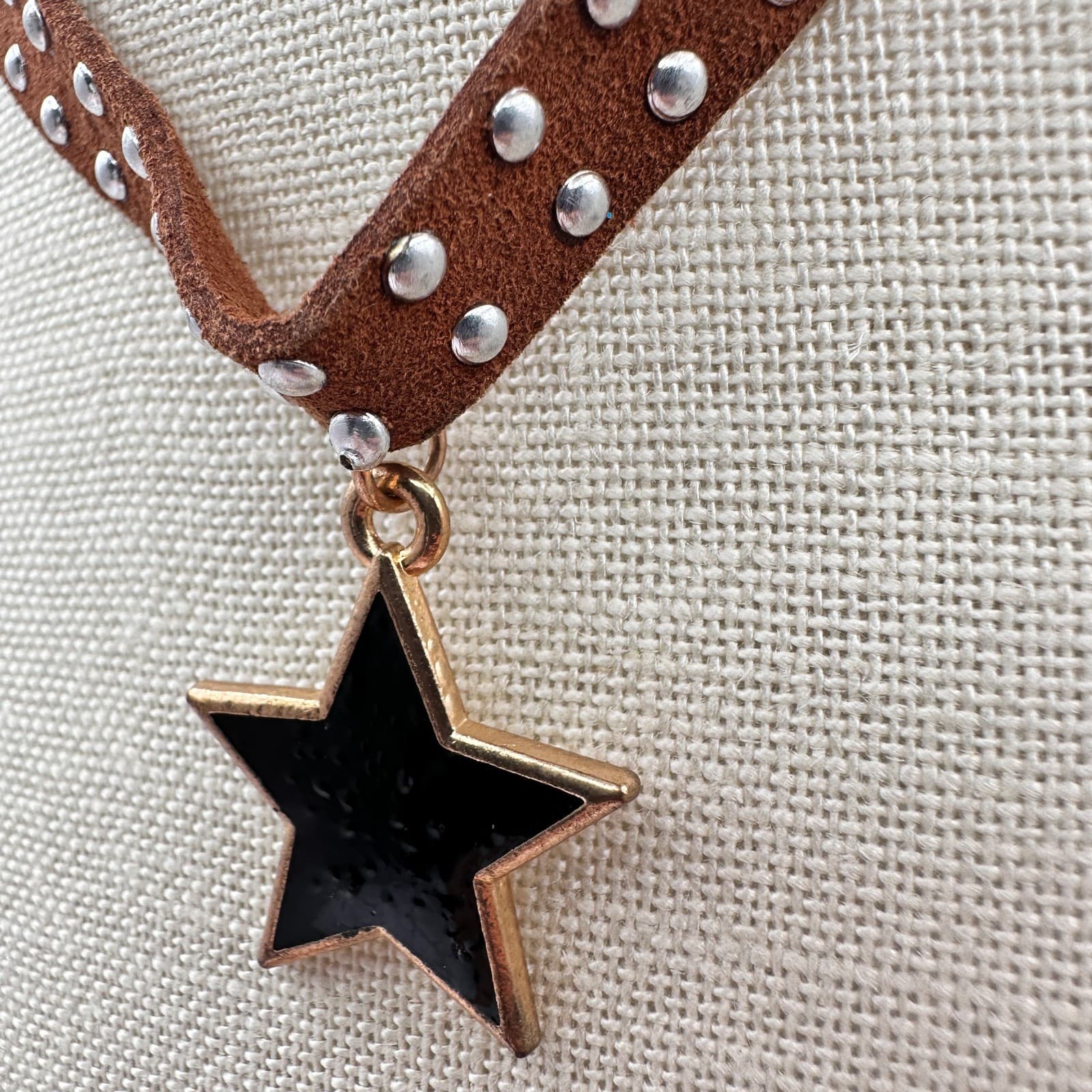 Vintage 90s Brown Studded Black Enamel Star Pendant Necklace Silver Tone Jewelry - Thumbnail 5