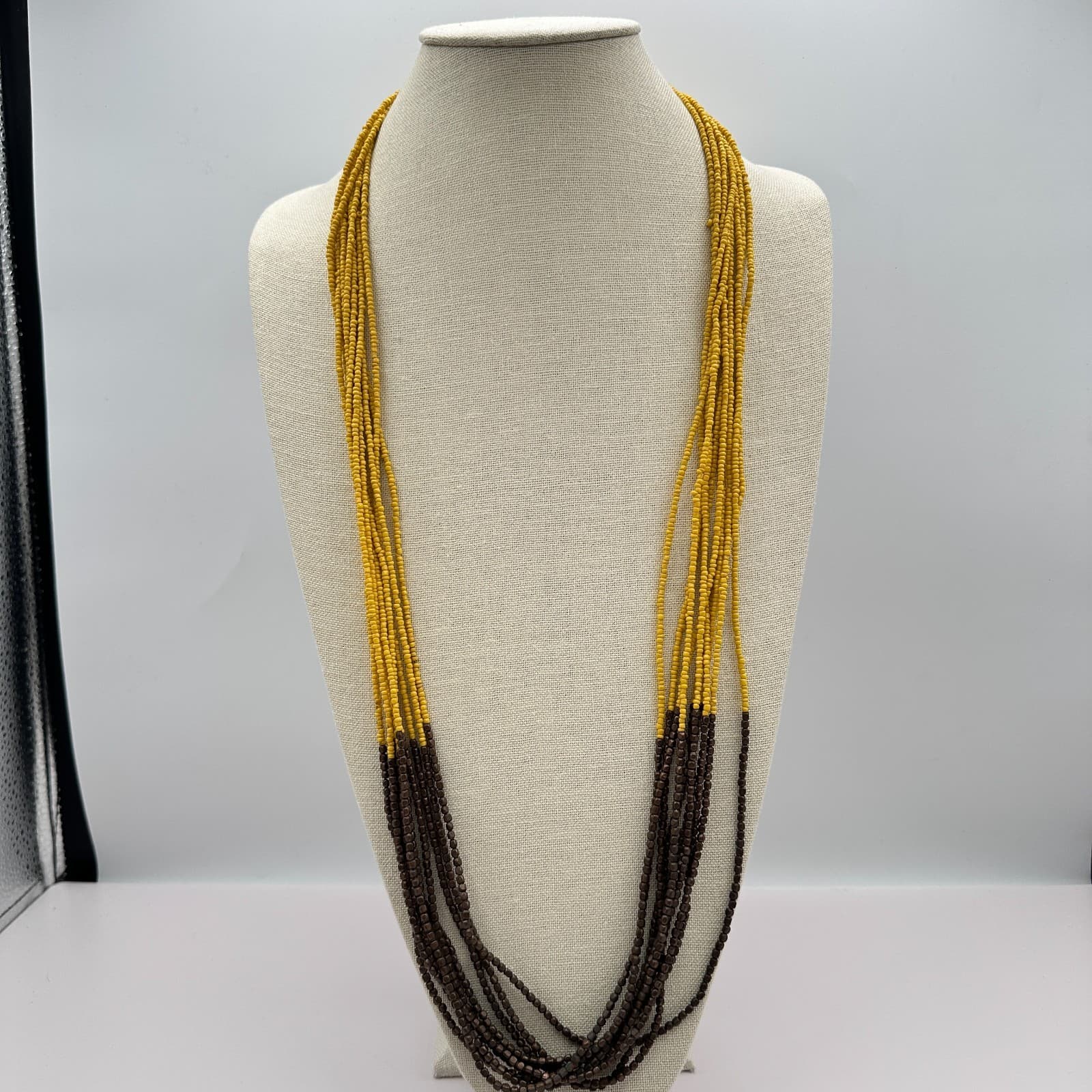 Vintage 90s Yellow & Brown Multi Strand Seed Beaded Necklace Women's Jewelry - Thumbnail 3