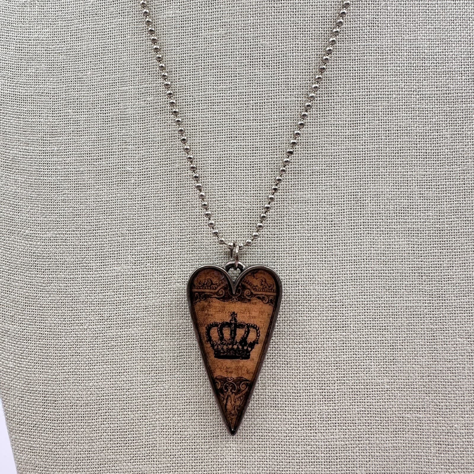 Vintage Y2K Silver Tone Ball Chain Heart Crown Pendant Neccklace Women's Jewelry - Thumbnail 7