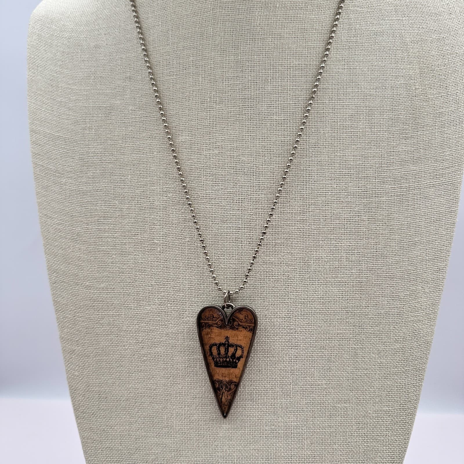 Vintage Y2K Silver Tone Ball Chain Heart Crown Pendant Neccklace Women's Jewelry - Thumbnail 2