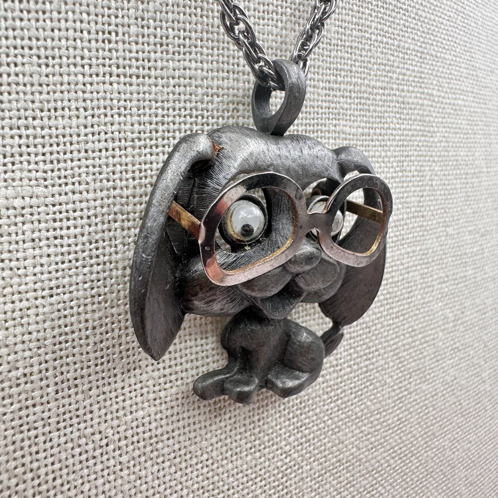 Vintage 80s Moveable Googly Eyes Dog Silver Tone Pendant Necklace Jewelry - Thumbnail 5