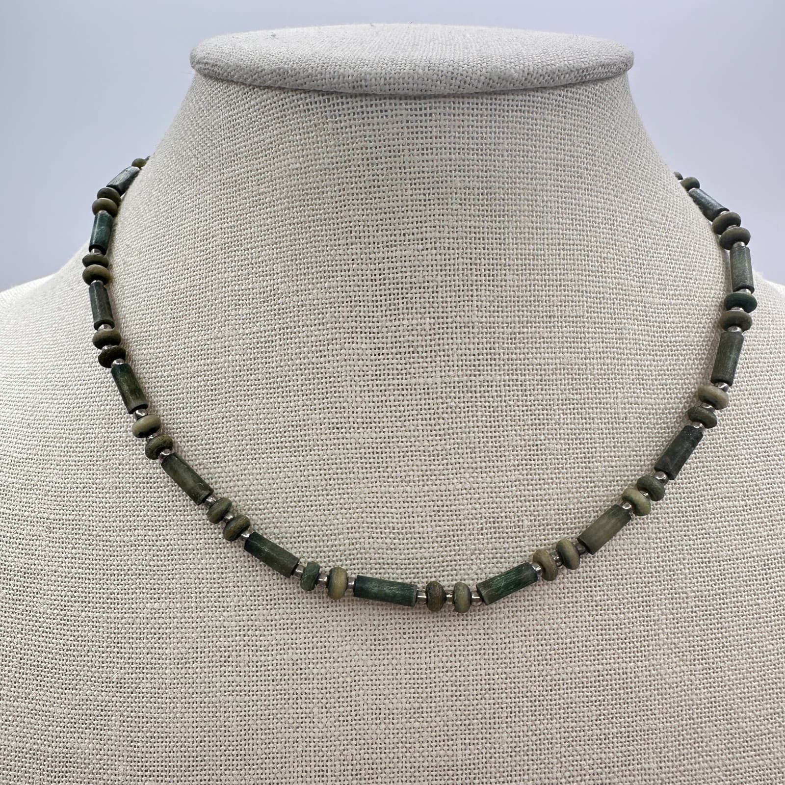 Vintage 90s Green Tube & Flat Disc Stone Beaded Necklace Silver Tone Jewelry - Thumbnail 8