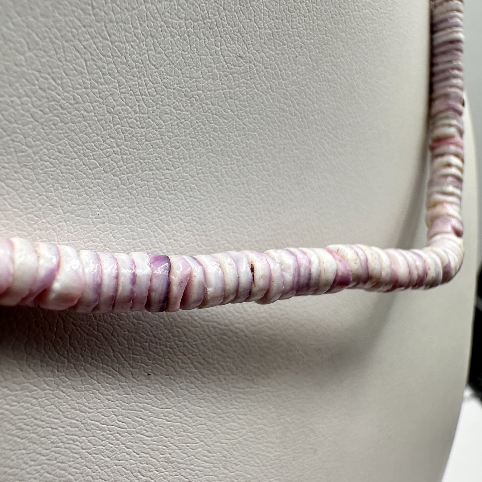 Vintage 80s 90s Purple White Shell Heishi Bead Boho Beach Estate Necklace - Thumbnail 5