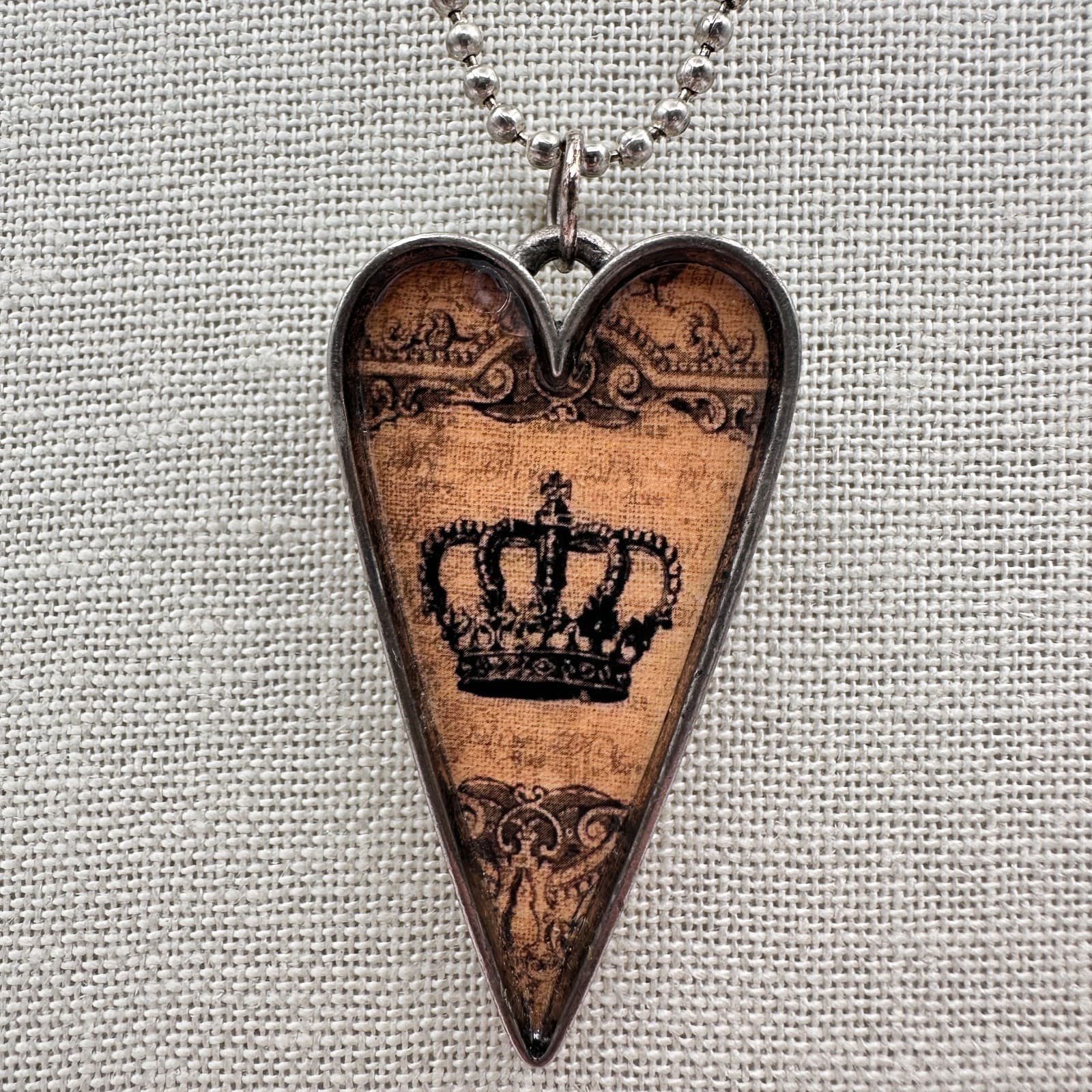 Vintage Y2K Silver Tone Ball Chain Heart Crown Pendant Neccklace Women's Jewelry - Image 1