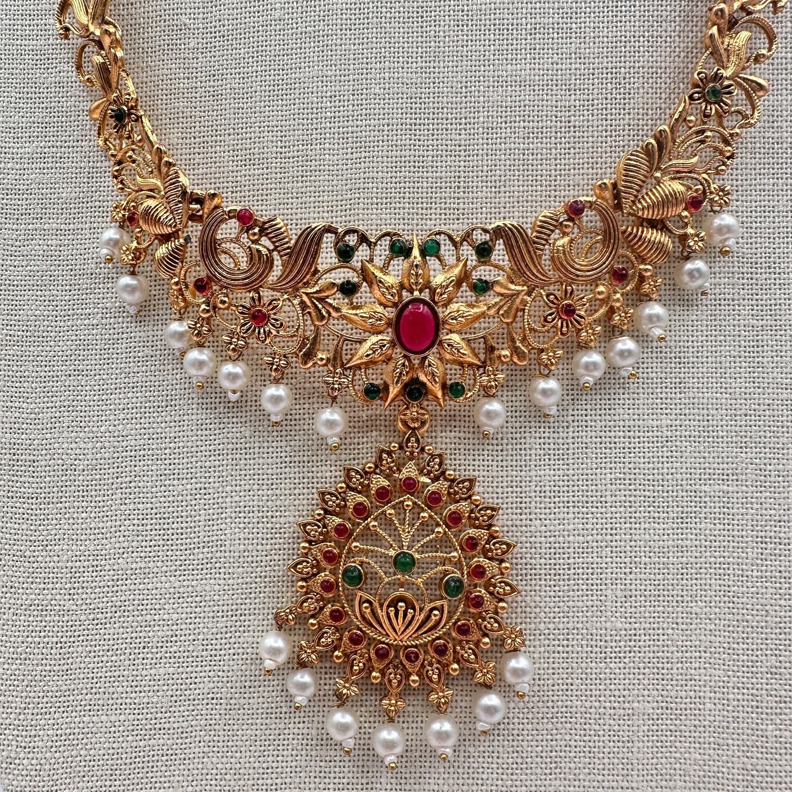 Vintage Y2K Gold Tone Cabochons Faux Pearl Necklace Women's Classic Jewelry - Thumbnail 2