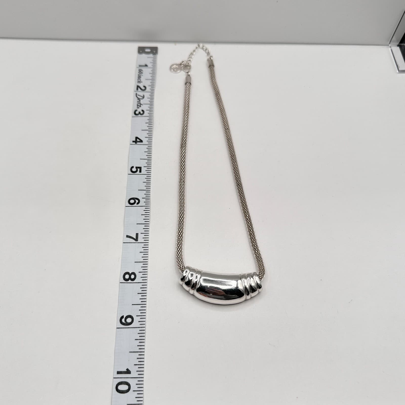 Vintage 90s LC Silver Tone Bold Curved Bar Mesh Chain Necklace Minimalist - Thumbnail 8