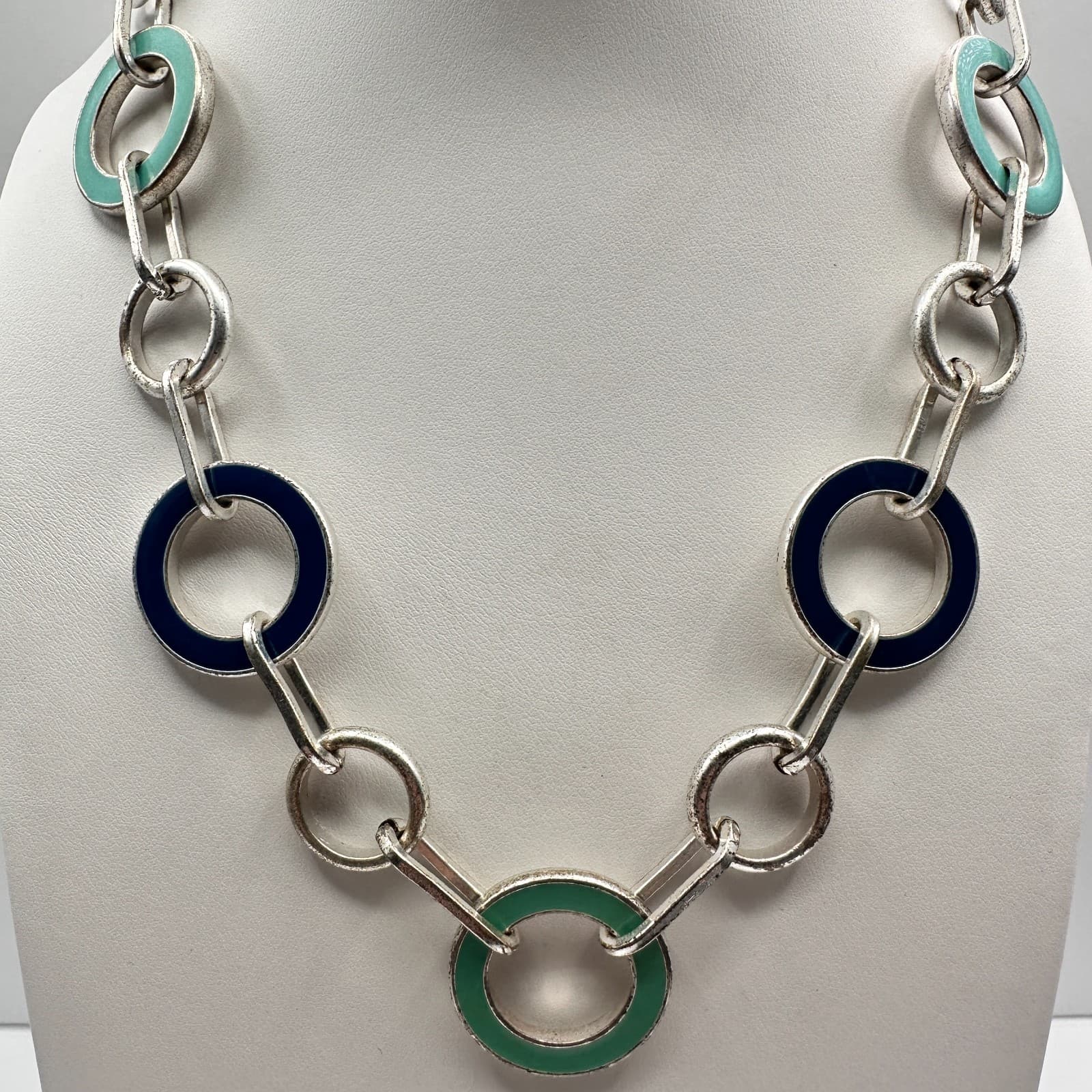 Vintage 90s Silver Tone Enamel Circle Link Statement Necklace Classic Jewelry - Thumbnail 2