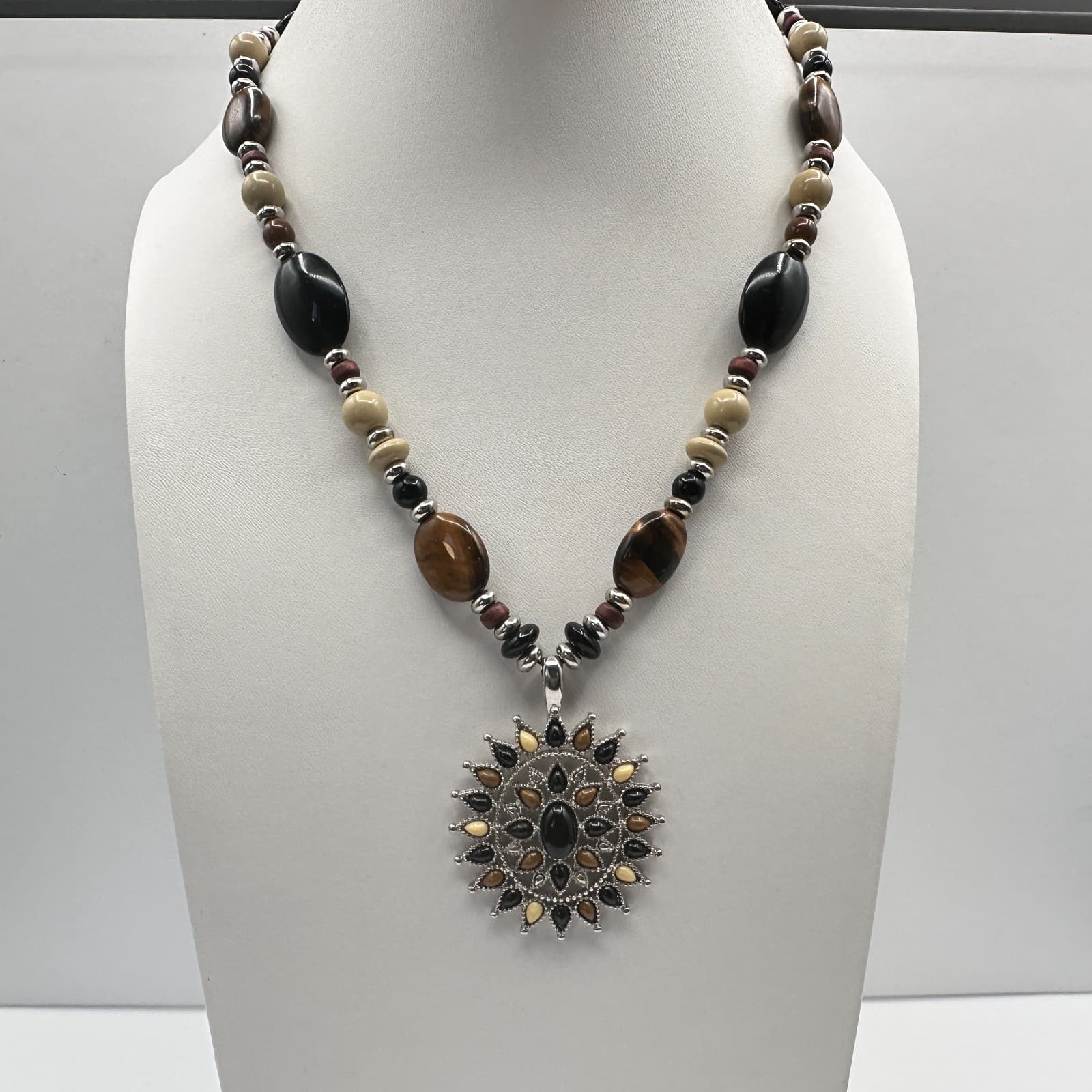 Vintage 90s Chaps Silver Tone Beaded Sunburst Pendant Necklace Women's Jewelry - Thumbnail 5