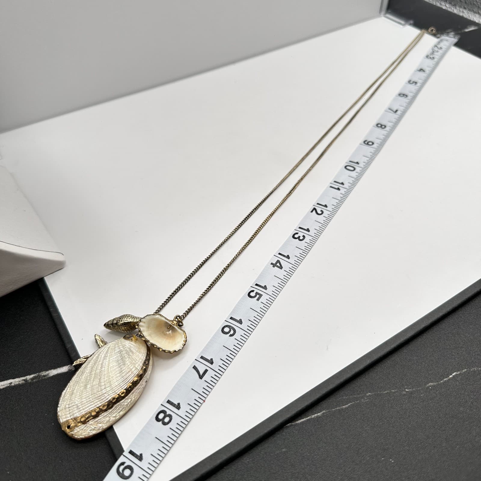 Vintage 90s Nautical Starfish Shell Charm Necklace Gold Tone Glass Boho Jewelry - Thumbnail 10