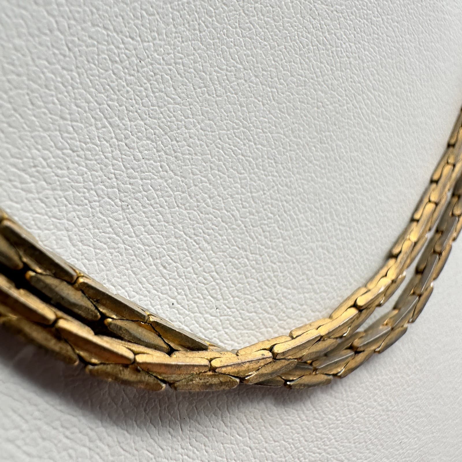 Vintage 90s Gold Tone Herringbone Double Strand Necklace Minimalist Fashion - Thumbnail 5