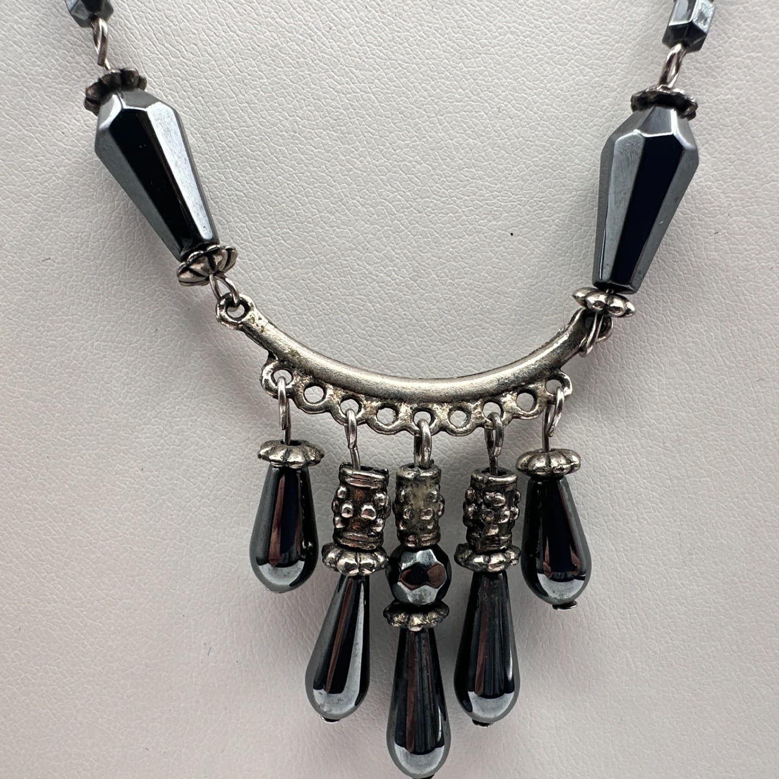 Vintage 90s Hematite Stone Fringe Necklace Silver Tone Dangle Boho Chic Jewelry - Thumbnail 4
