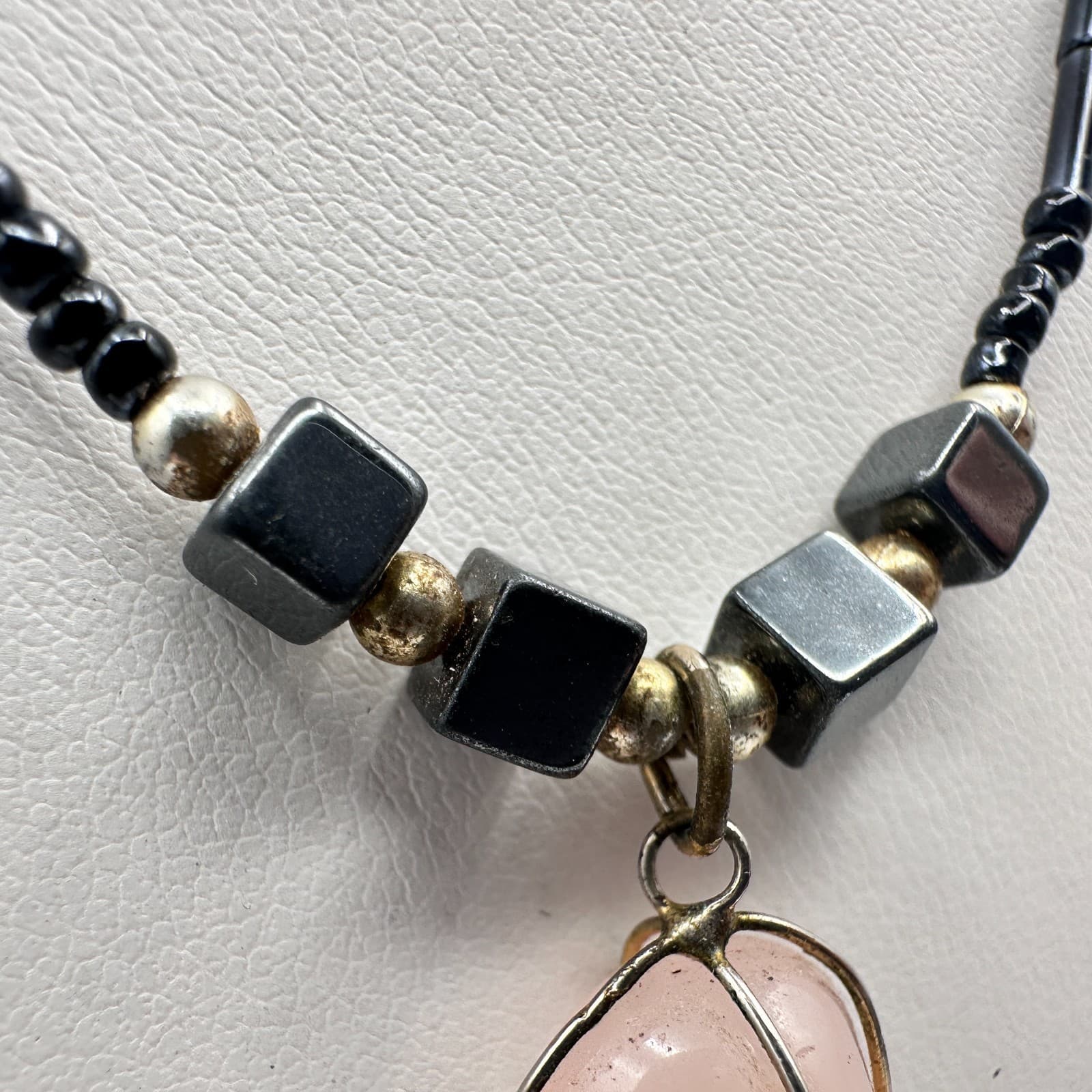 Vintage 90s Rose Quartz Black Beaded Wire Wrapped Pendant Necklace Jewelry - Thumbnail 7