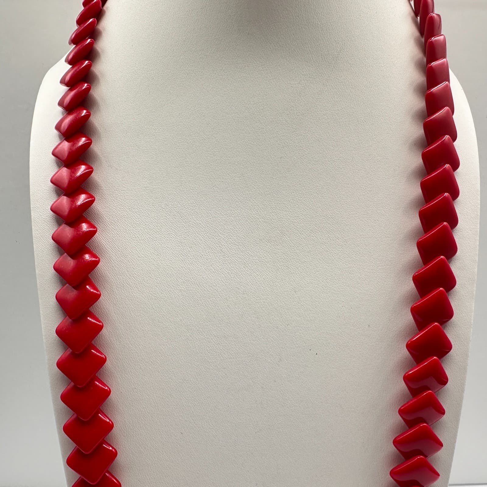 Vintage 90s Red Square Shape Beaded Necklace Statement Womens Jewelry - Thumbnail 5