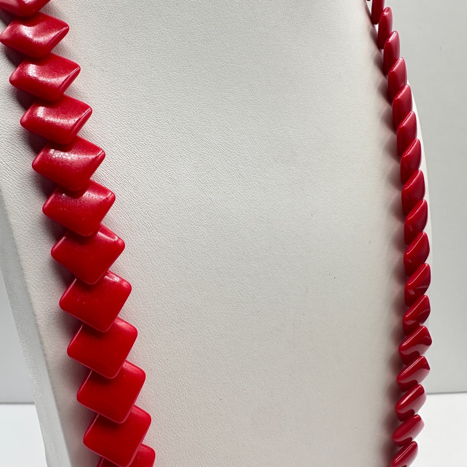 Vintage 90s Red Square Shape Beaded Necklace Statement Womens Jewelry - Thumbnail 6