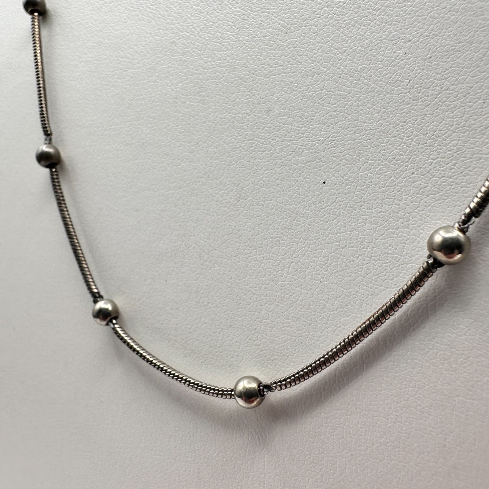 Vintage 90s Silver Tone Snake Chain Necklace Minimalist Station Beaded Jewelry - Thumbnail 6