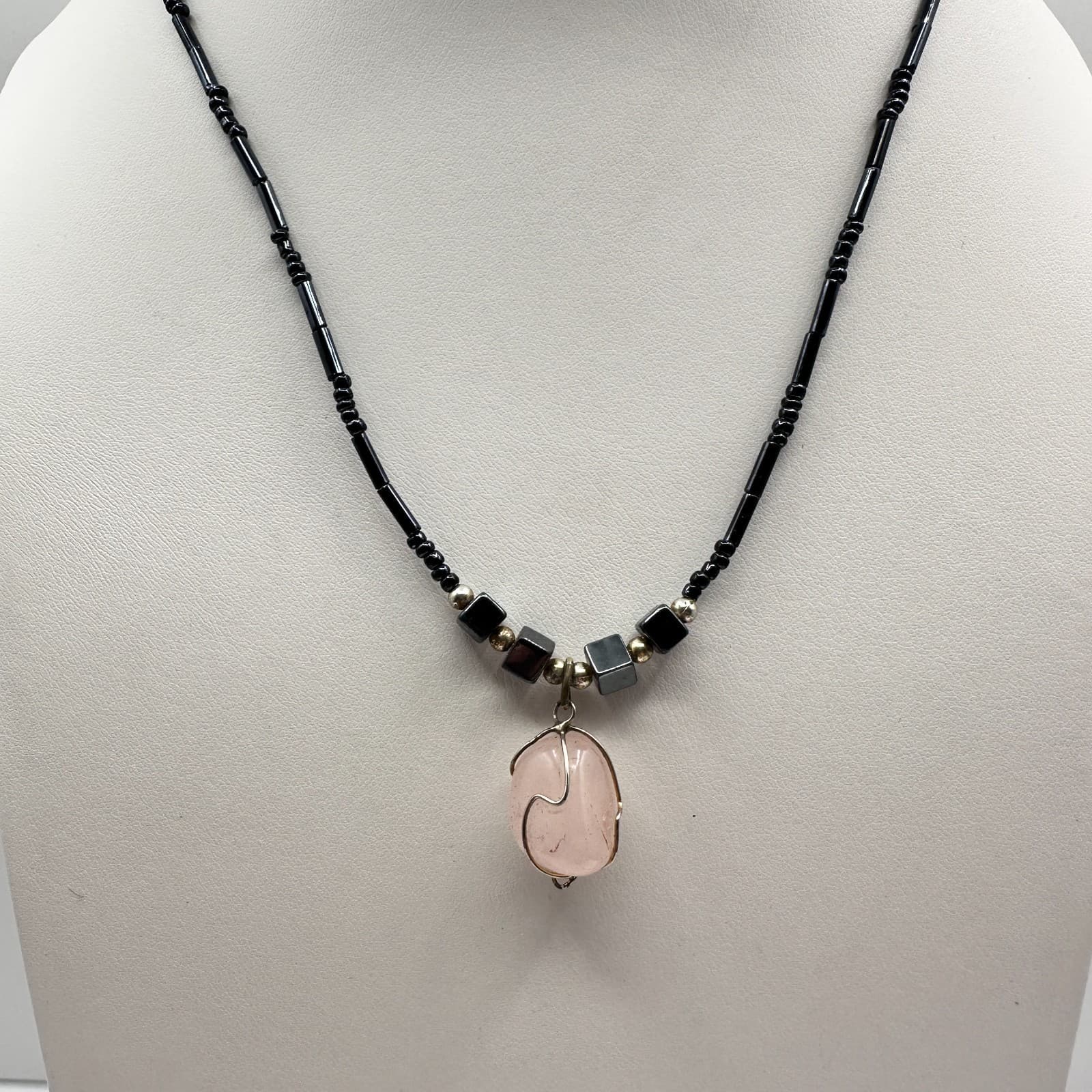 Vintage 90s Rose Quartz Black Beaded Wire Wrapped Pendant Necklace Jewelry - Thumbnail 2