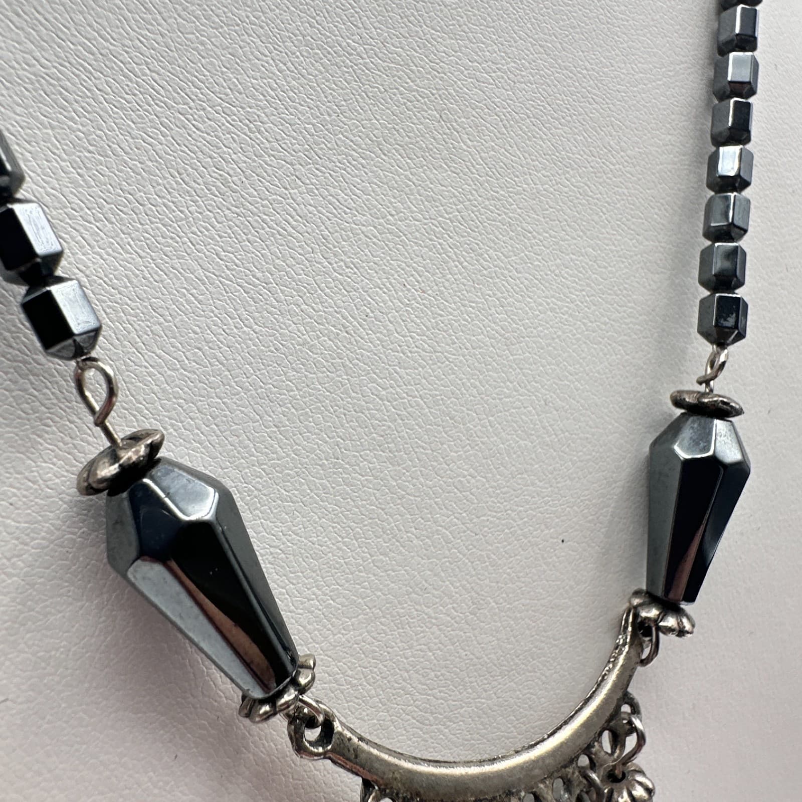 Vintage 90s Hematite Stone Fringe Necklace Silver Tone Dangle Boho Chic Jewelry - Thumbnail 6