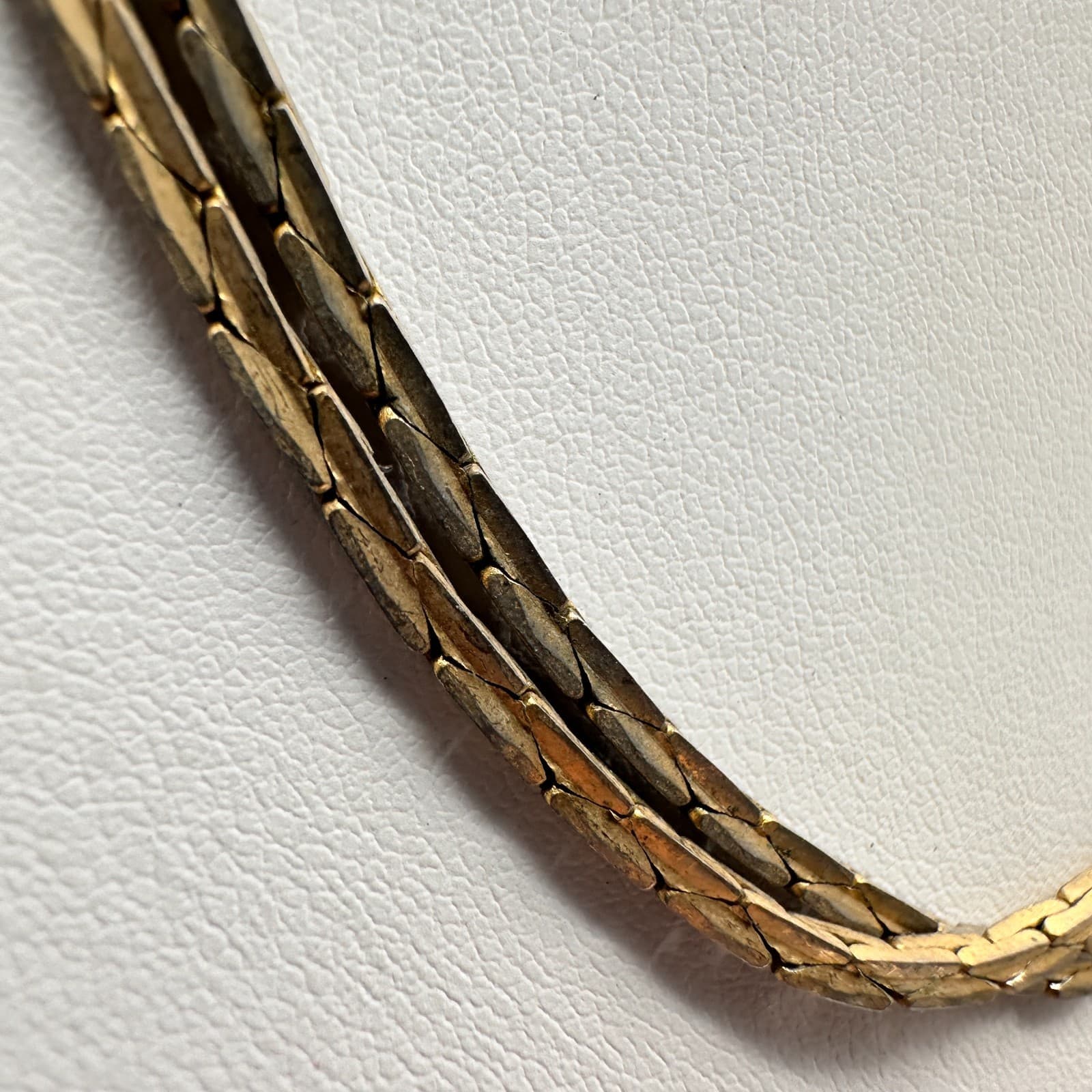 Vintage 90s Gold Tone Herringbone Double Strand Necklace Minimalist Fashion - Thumbnail 4