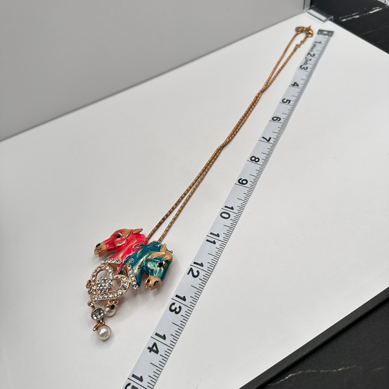 Vintage Y2k Betsy Johnson Rhinestone Pearl Horse Head Heart Pendant Necklace - Thumbnail 7