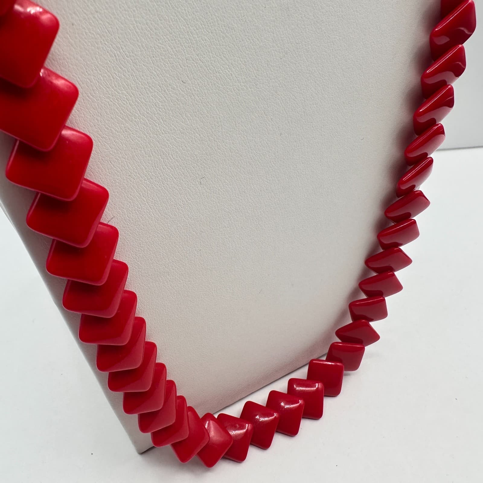 Vintage 90s Red Square Shape Beaded Necklace Statement Womens Jewelry - Thumbnail 8