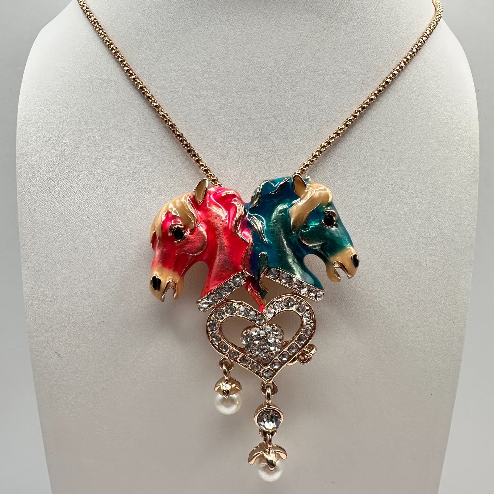 Vintage Y2k Betsy Johnson Rhinestone Pearl Horse Head Heart Pendant Necklace - Thumbnail 2