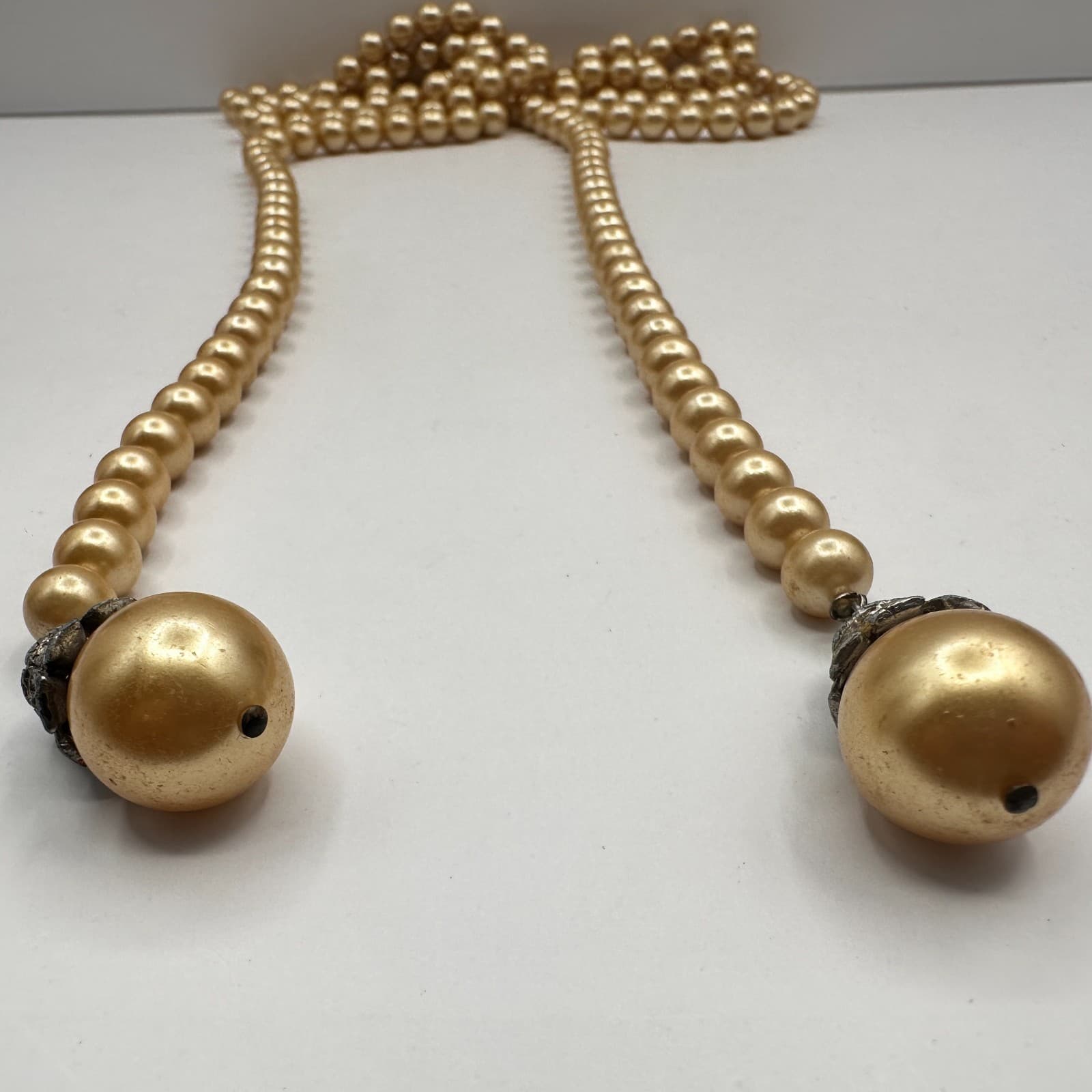 Vintage 90s Gold Tone Faux Pearl Lariat Necklace Statement Fashion Jewelry - Thumbnail 3