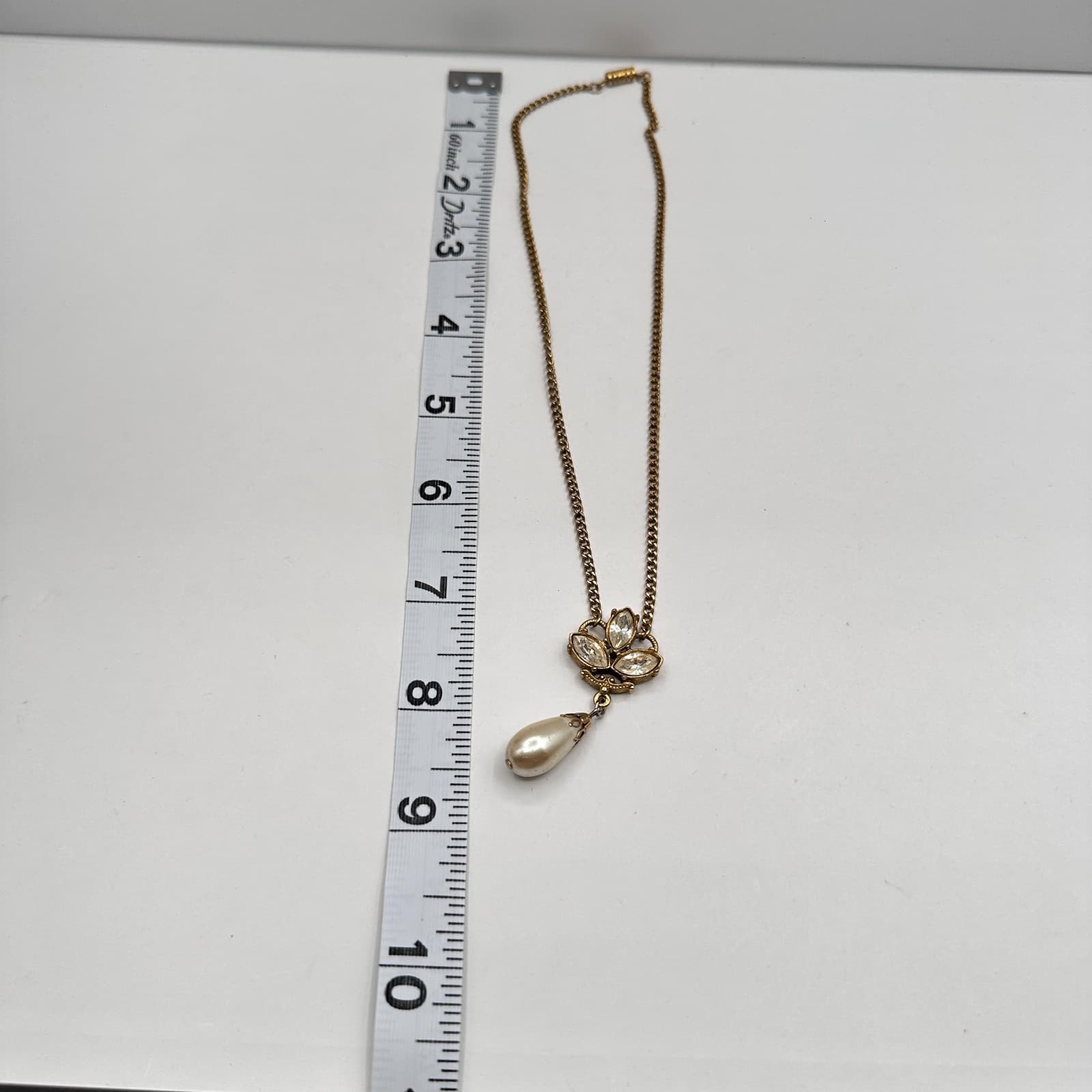 Vintage 90s Gold Tone Faux Pearl Teardrop Marquise Rhinestone Pendant Necklace - Thumbnail 8