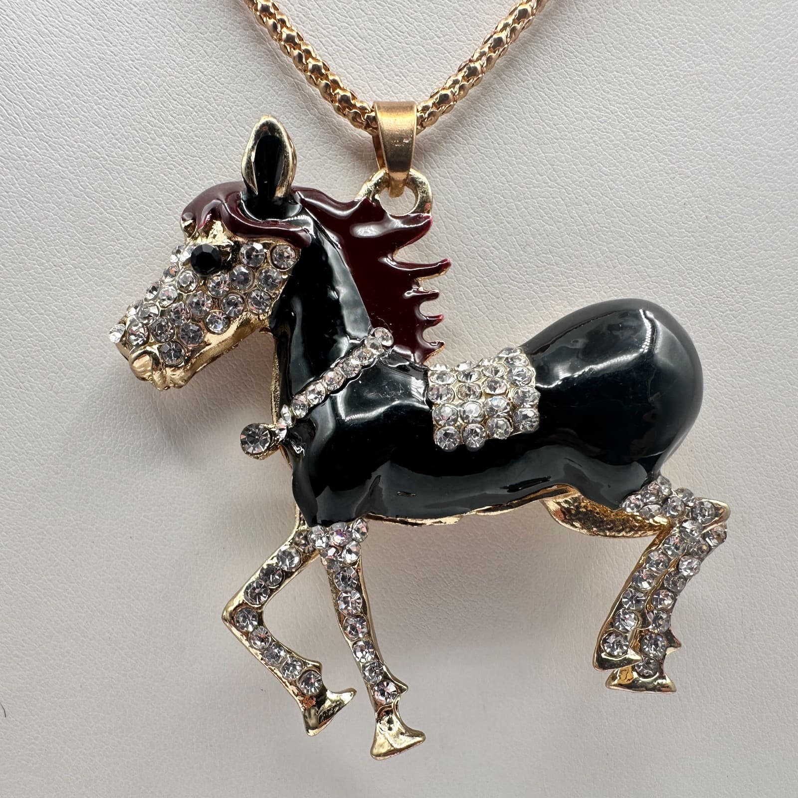 Vintage Y2K Betsy Johnson Horse Pendant Necklace Gold Tone Rhinestone Jewelry - Thumbnail 3
