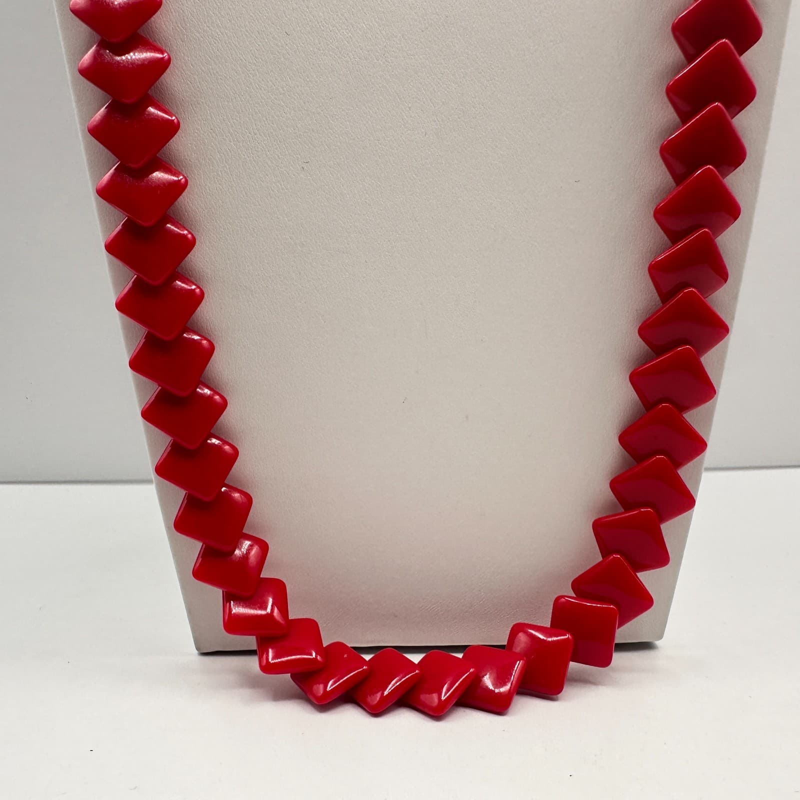 Vintage 90s Red Square Shape Beaded Necklace Statement Womens Jewelry - Thumbnail 3