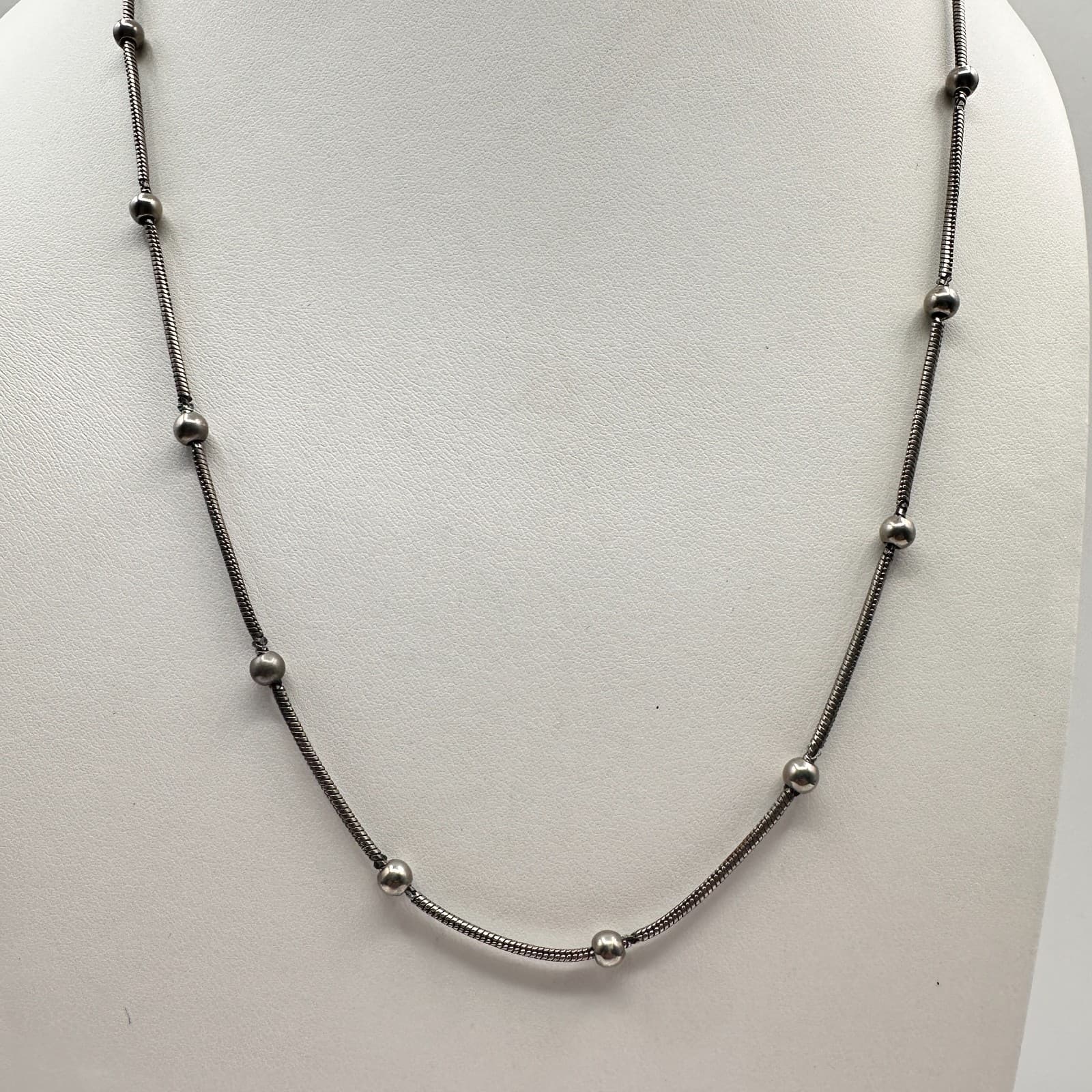 Vintage 90s Silver Tone Snake Chain Necklace Minimalist Station Beaded Jewelry - Thumbnail 3