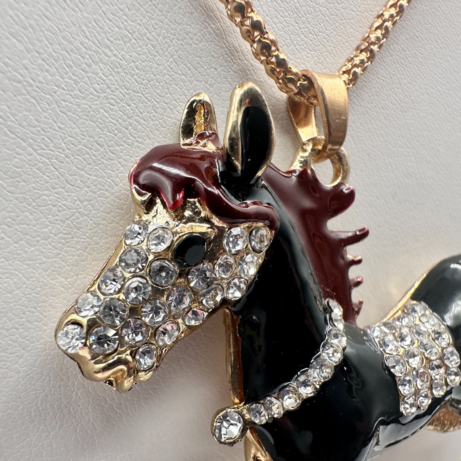 Vintage Y2K Betsy Johnson Horse Pendant Necklace Gold Tone Rhinestone Jewelry - Thumbnail 5
