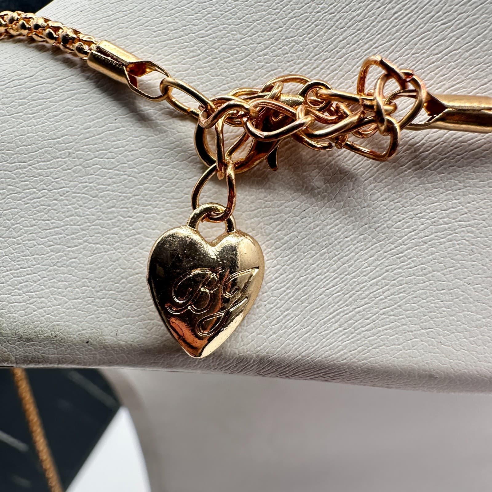 Vintage Y2K Betsy Johnson Horse Pendant Necklace Gold Tone Rhinestone Jewelry - Thumbnail 8